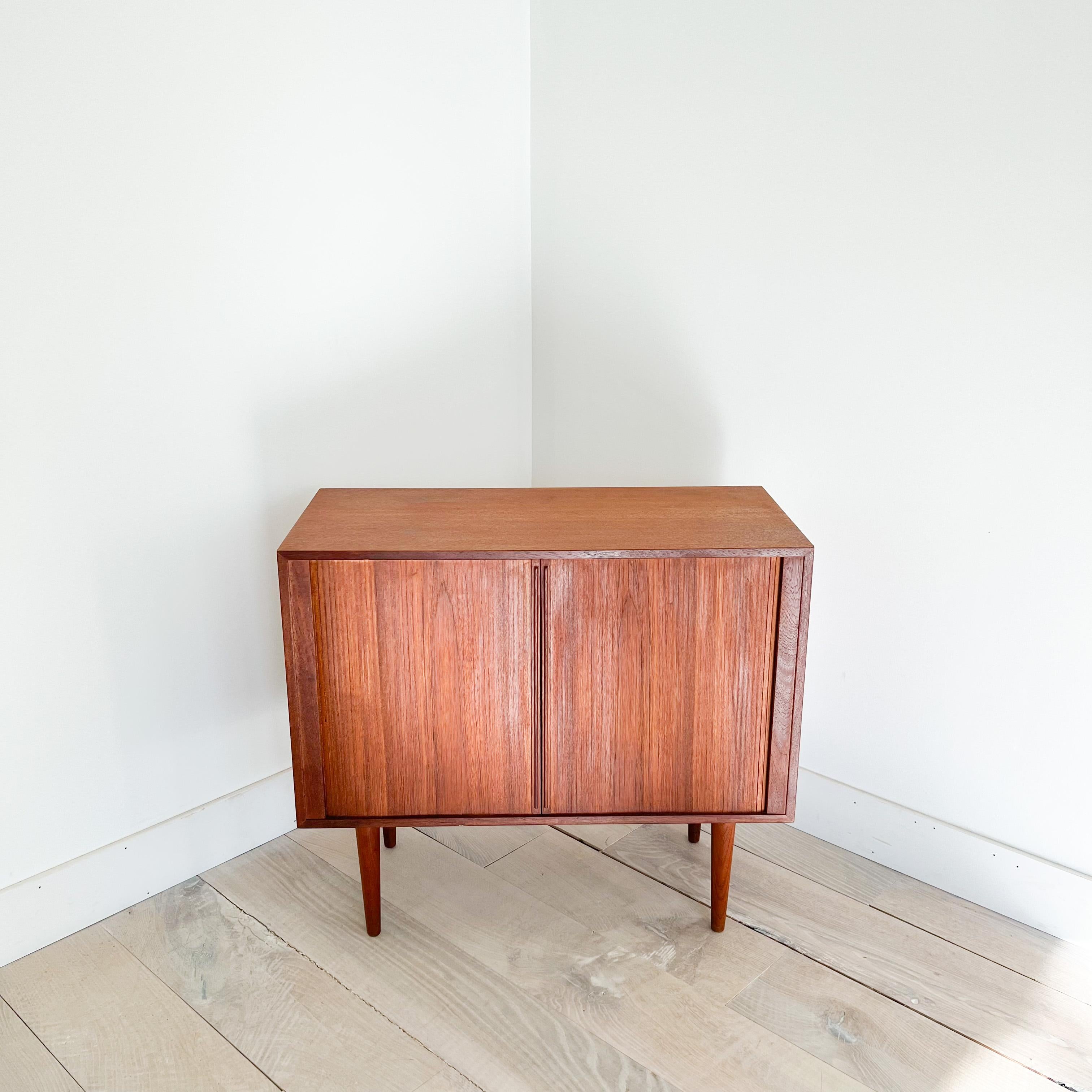 teak record player cabinet