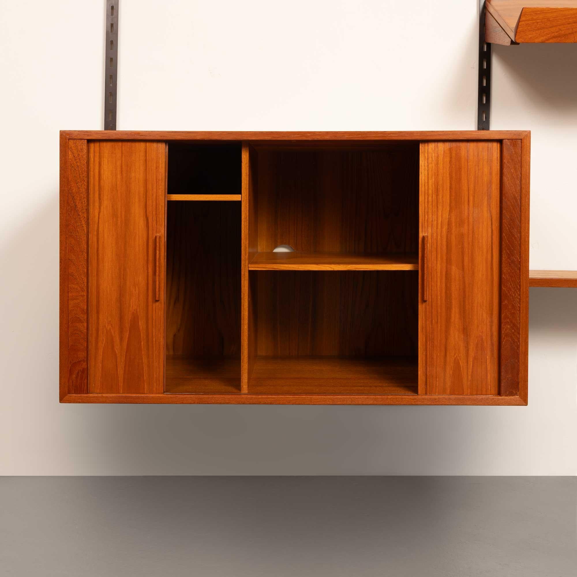 Kai Kristiansen Teakholz-Wandsystem Dänisch Mid-Century 1960er Jahre mit Tambour-Schrank 8