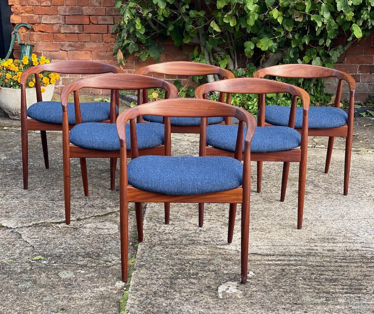 Kai Kristiansen Troja chairs set of six midcentury Danish, circa 1960

Midcentury Danish Kai Kristiansen Afromosia teak Troja chairs Denmark circa 1960, a super stylish and extremely comfortable dining chair, the quality and craftsmanship is