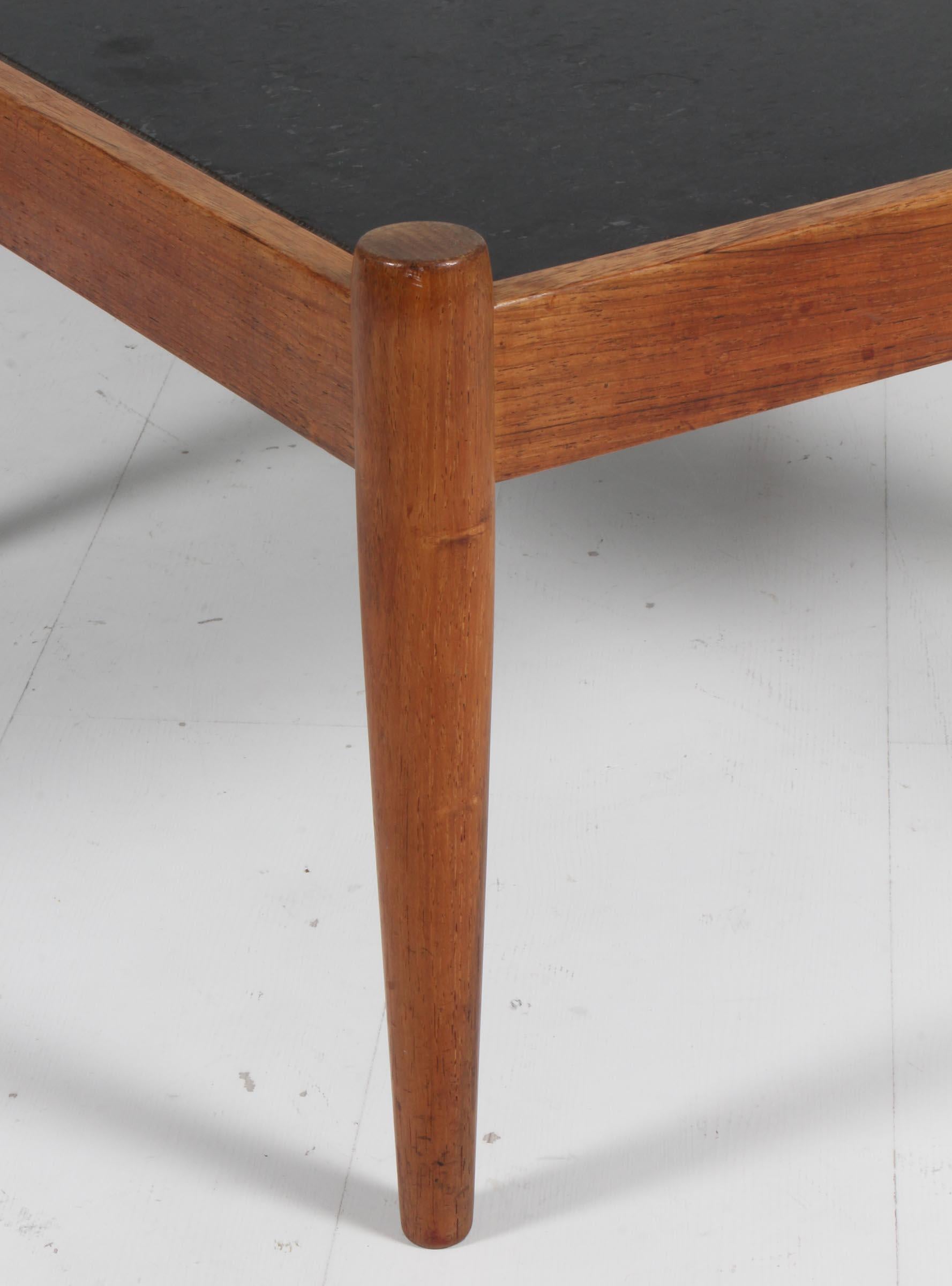 Kai Kristiansen Univers coffee table in slate and rosewood In Good Condition In Esbjerg, DK