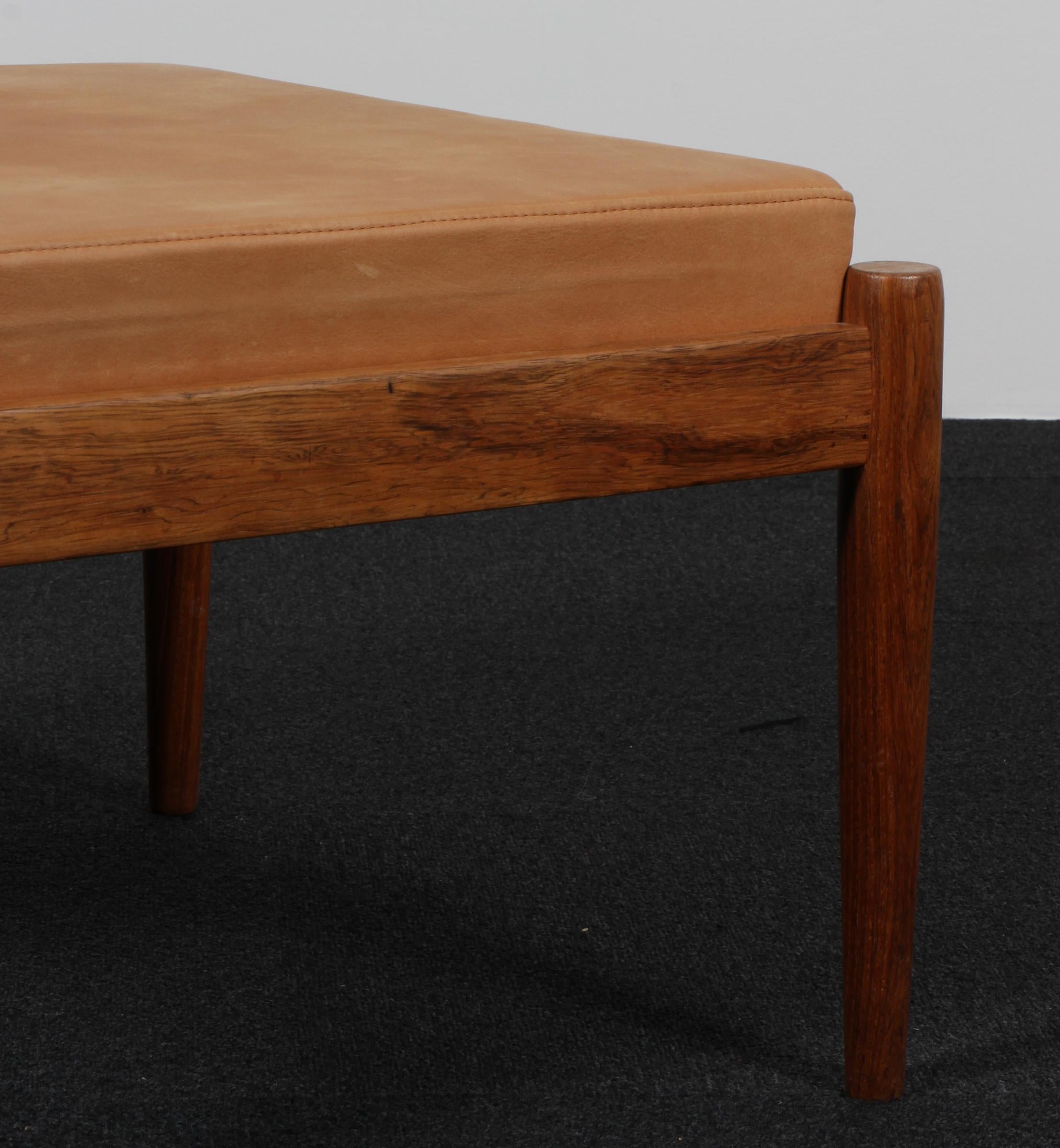 Kai Kristiansen Univers Ottomane aus vollnarbigem Anilinleder und Palisanderholz im Zustand „Gut“ im Angebot in Esbjerg, DK