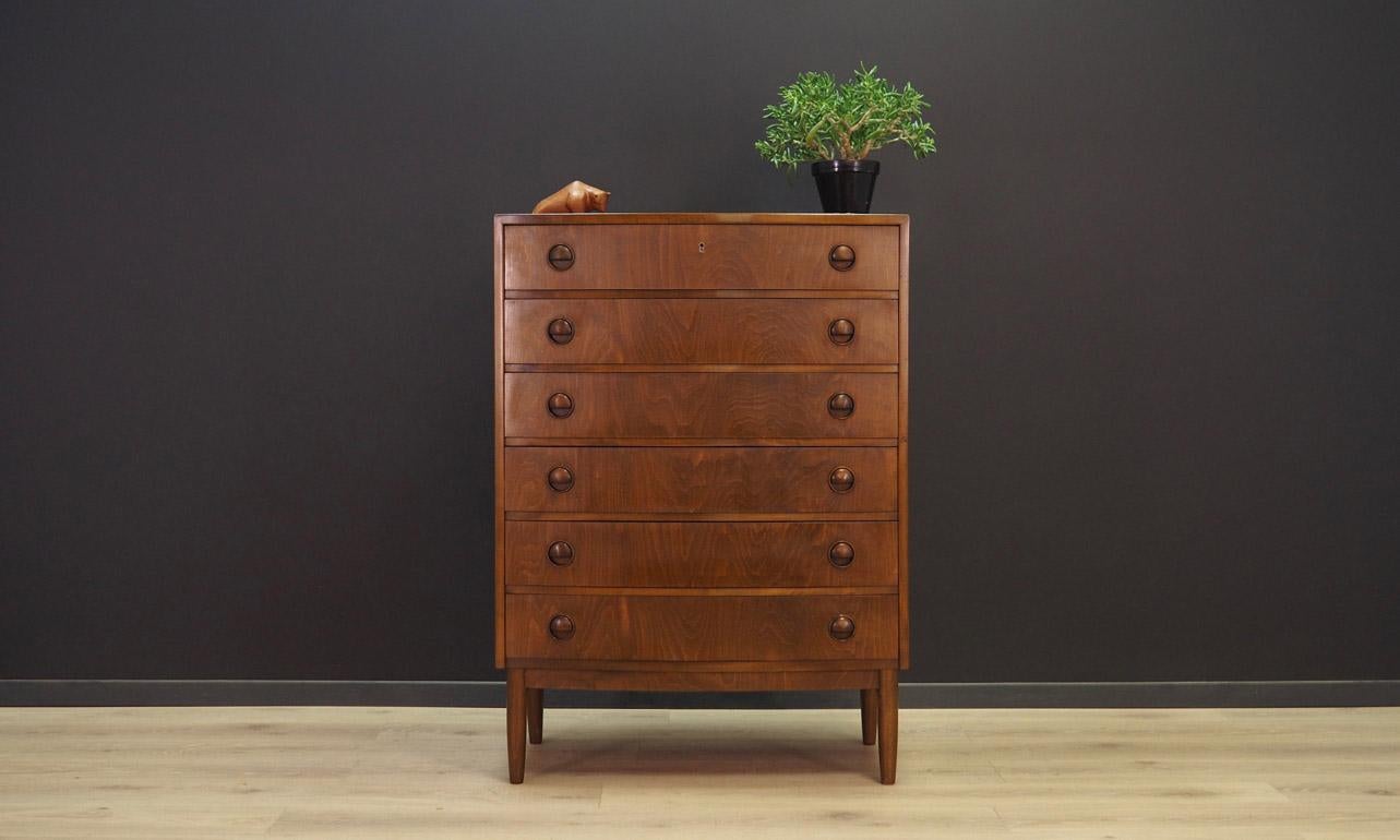 Fantastic chest of drawers from the 1960s-1970s, minimalistic form, Danish design by Kai Kristiansen. The surface of the furniture is finished with walnut veneer. Furniture has six roomy drawers. No key included. Maintained in good condition (minor