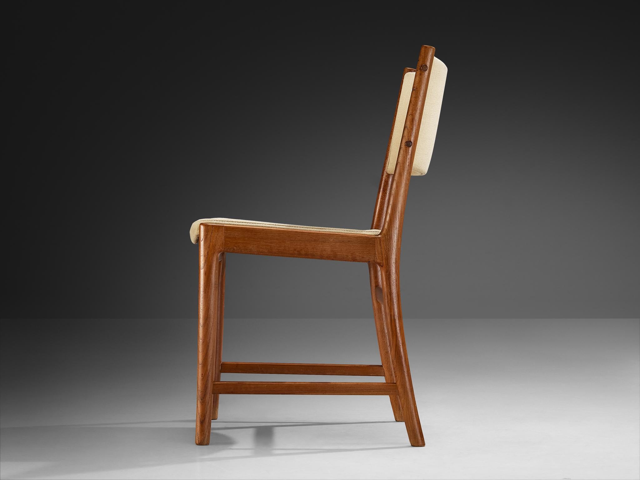 Kai Lyngfeldt Larsen paire de chaises de salle à manger en teck en vente 3