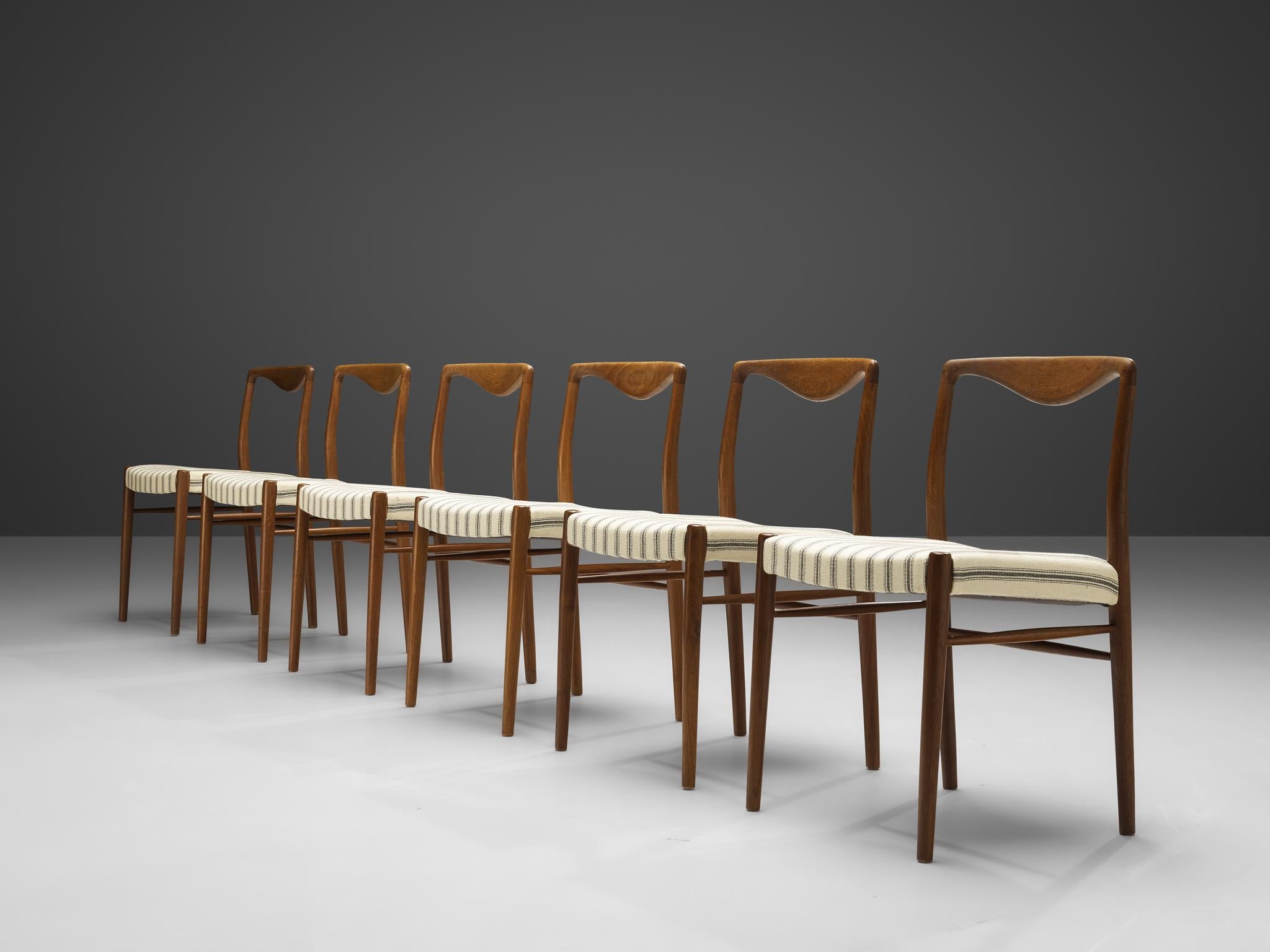 Milieu du XXe siècle Kai Lyngfeldt Larsen ensemble de six chaises de salle à manger en teck  en vente