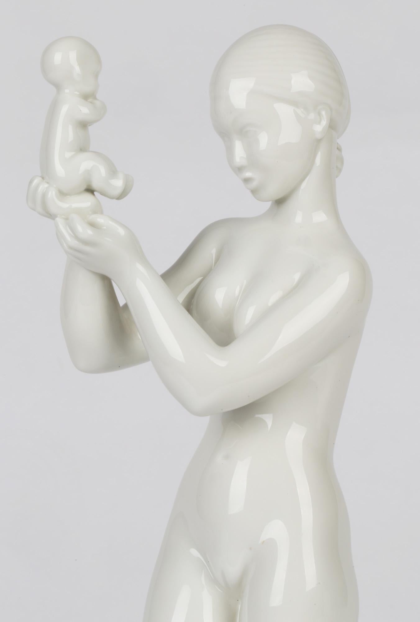 Kai Nielsen '1882-1924' Bing & Grondhal Porcelain Mother & Child Sculpture For Sale 8