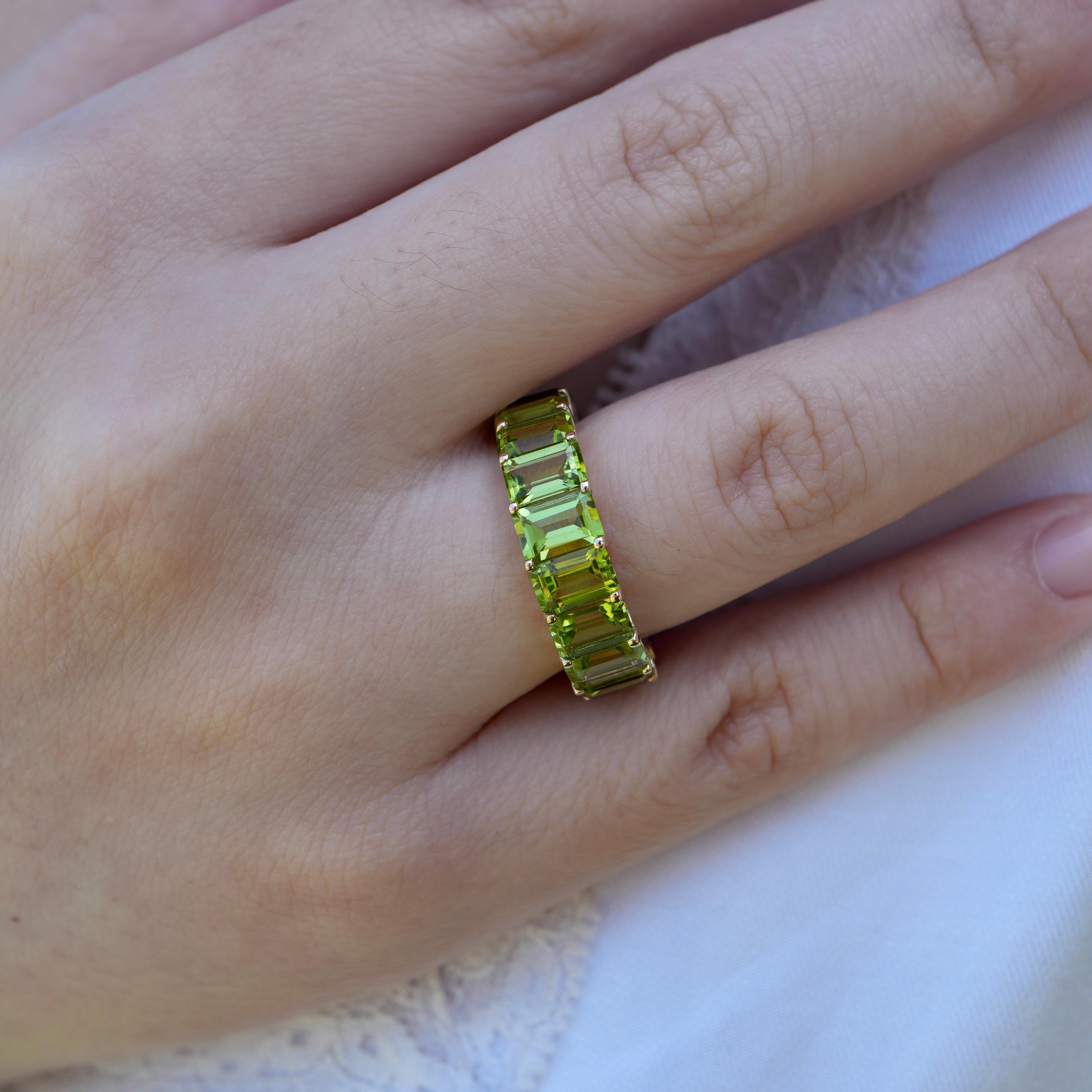 Kai Nora Emerald-Cut Amethyst & Peridot Duo Eternity Ring In New Condition For Sale In Rowland Heights, CA
