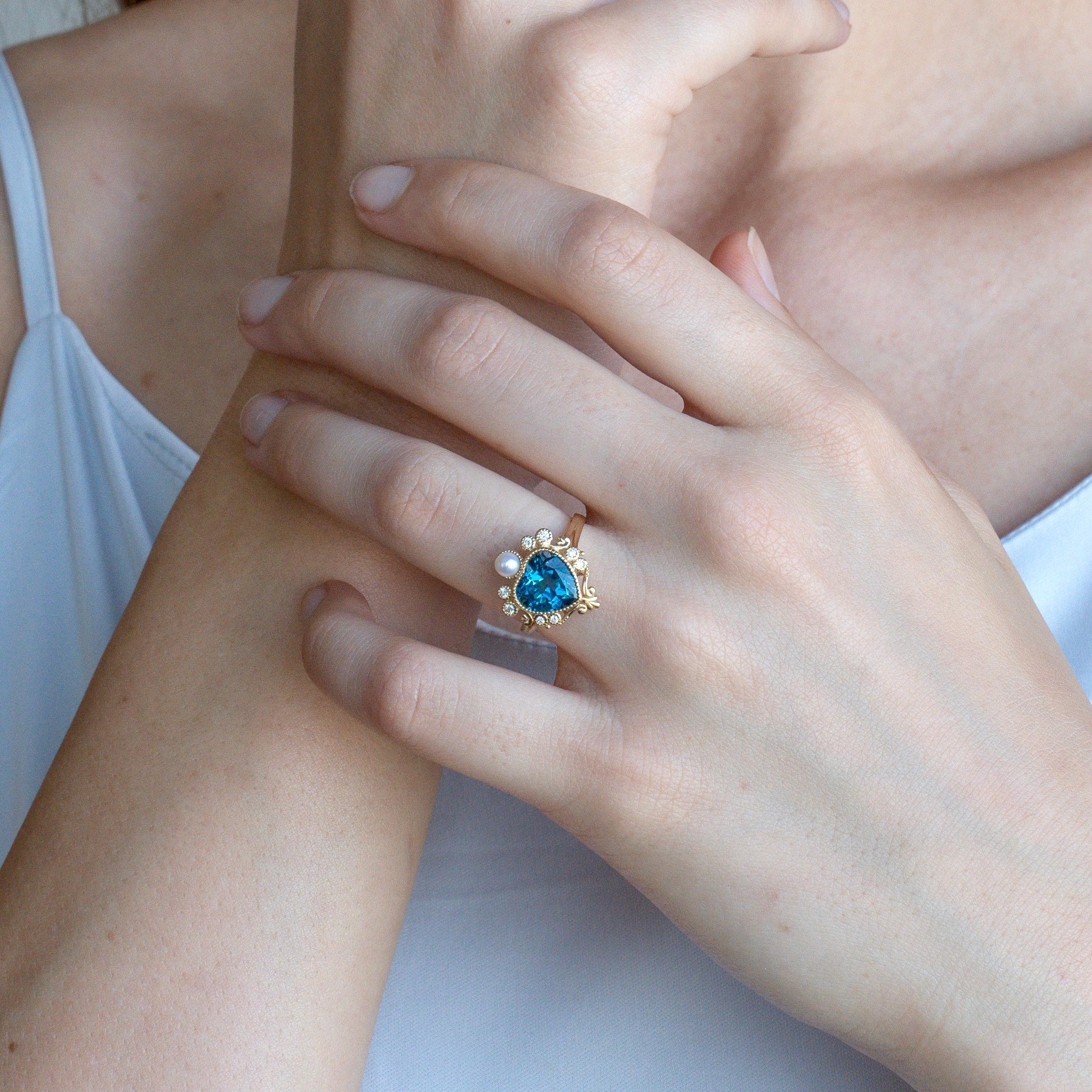 Kai „On My Heart“ Londoner Blauer Topas „On My Heart“ Diamant  Perlen-Cocktailring (Herzschliff) im Angebot
