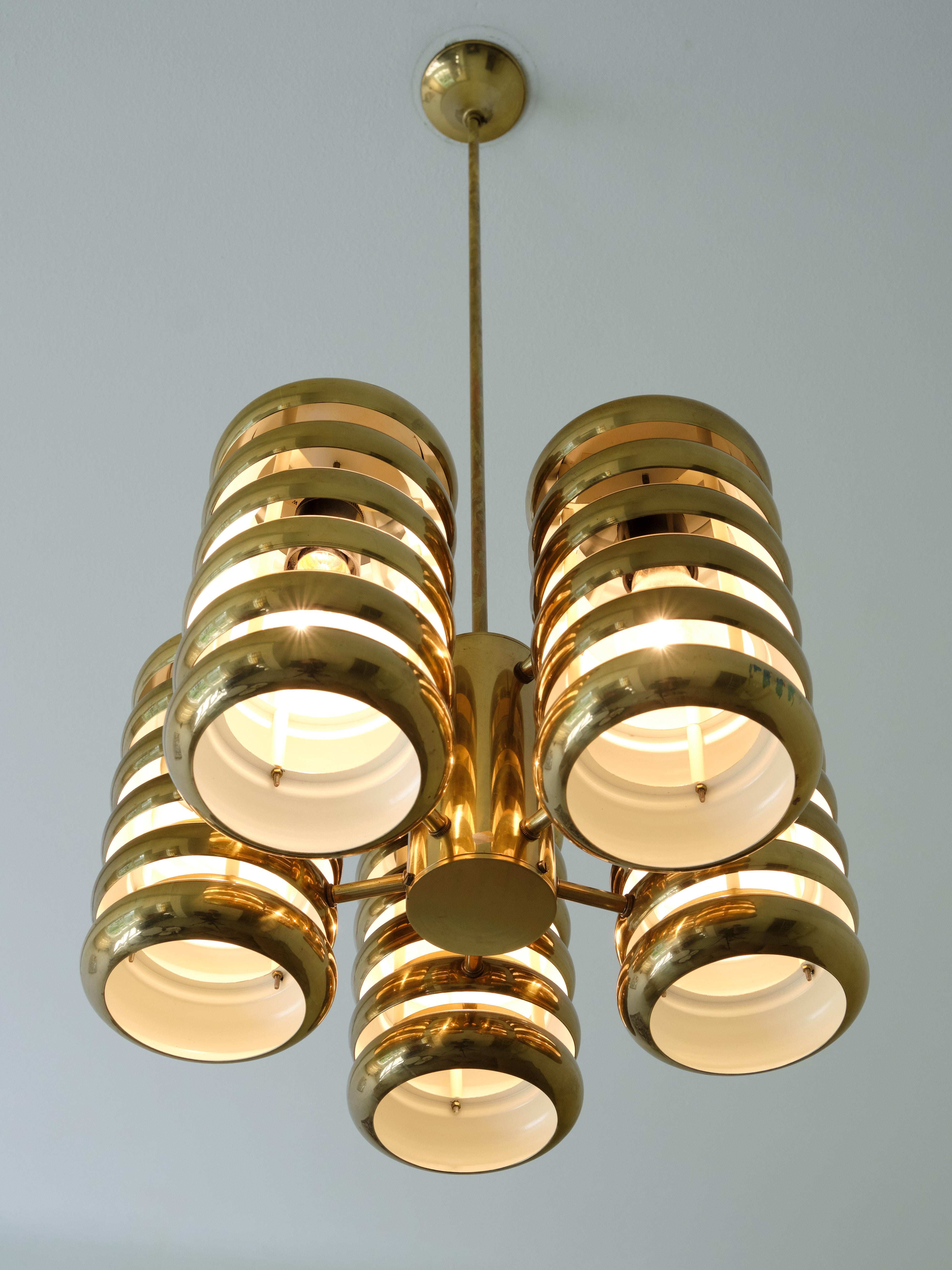 Kai Ruokonen Five Arm Pendant Light in Brass, Lynx, Finland, Early 1970s For Sale 8