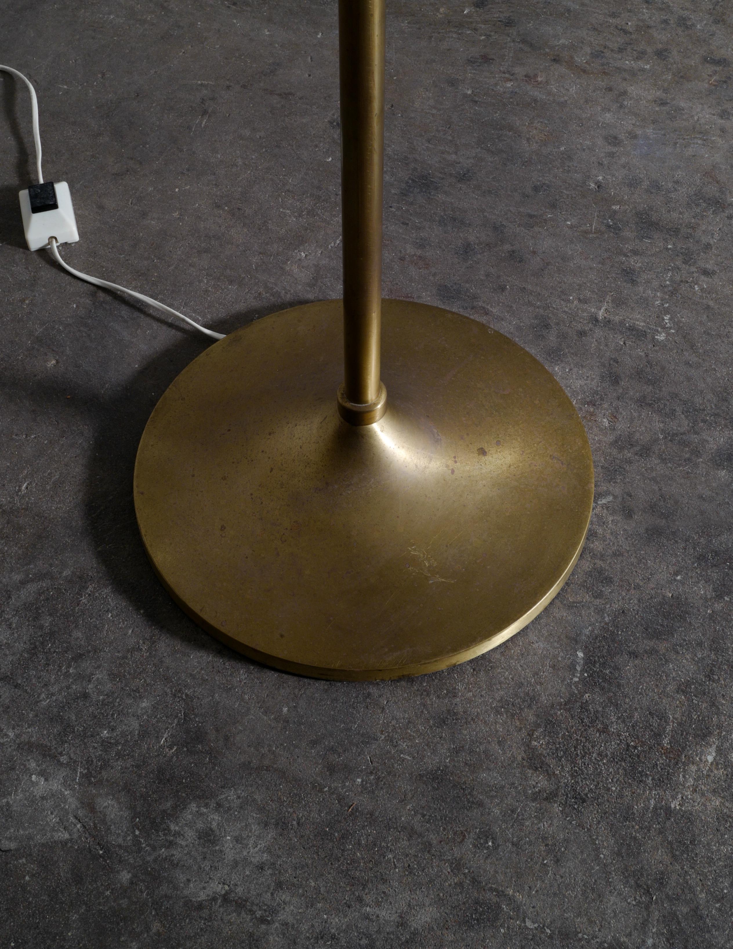 Kai Ruokonen Floor Lamp in Brass for Orno Oy, Finland, 1970s 1