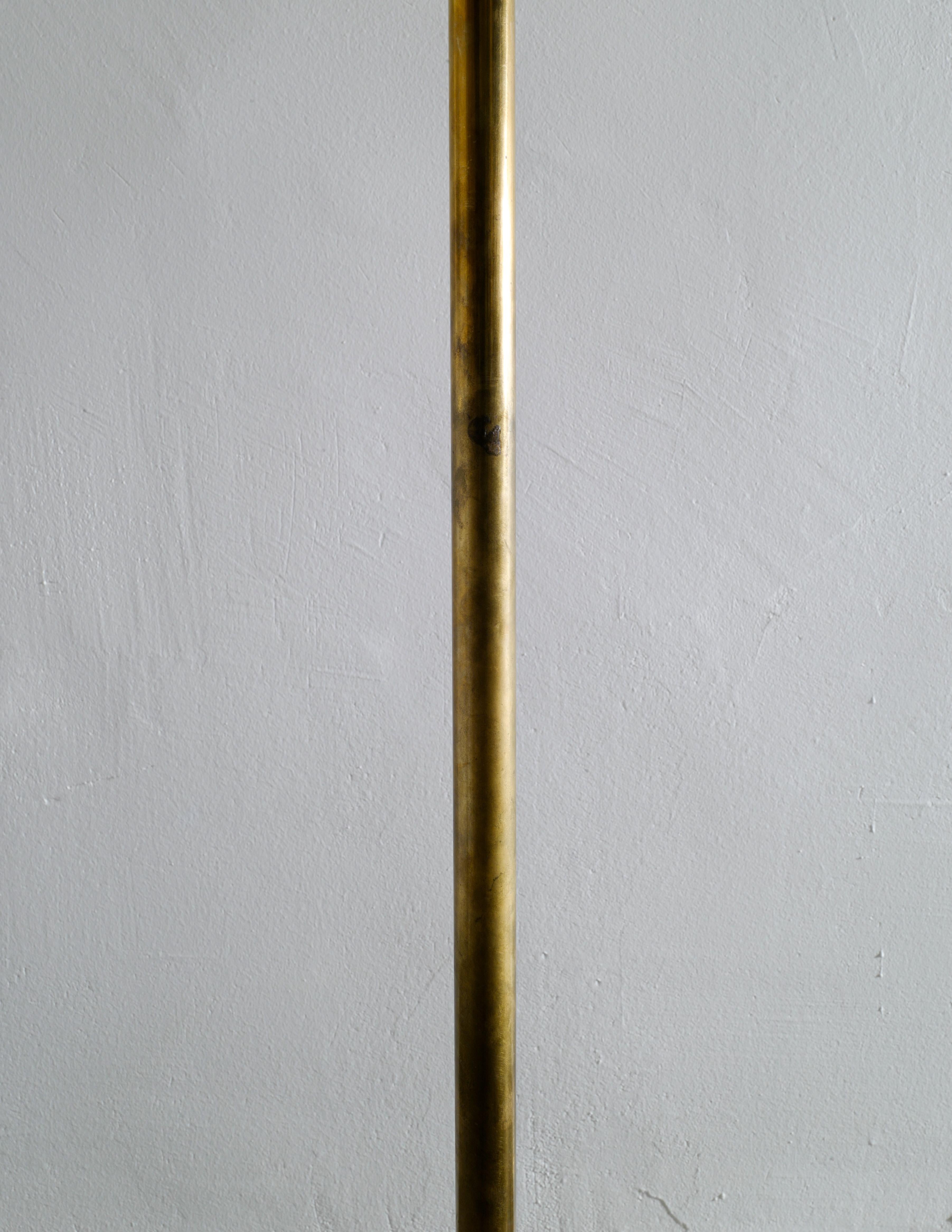 Scandinavian Modern Kai Ruokonen Floor Lamp in Brass for Orno Oy, Finland, 1970s
