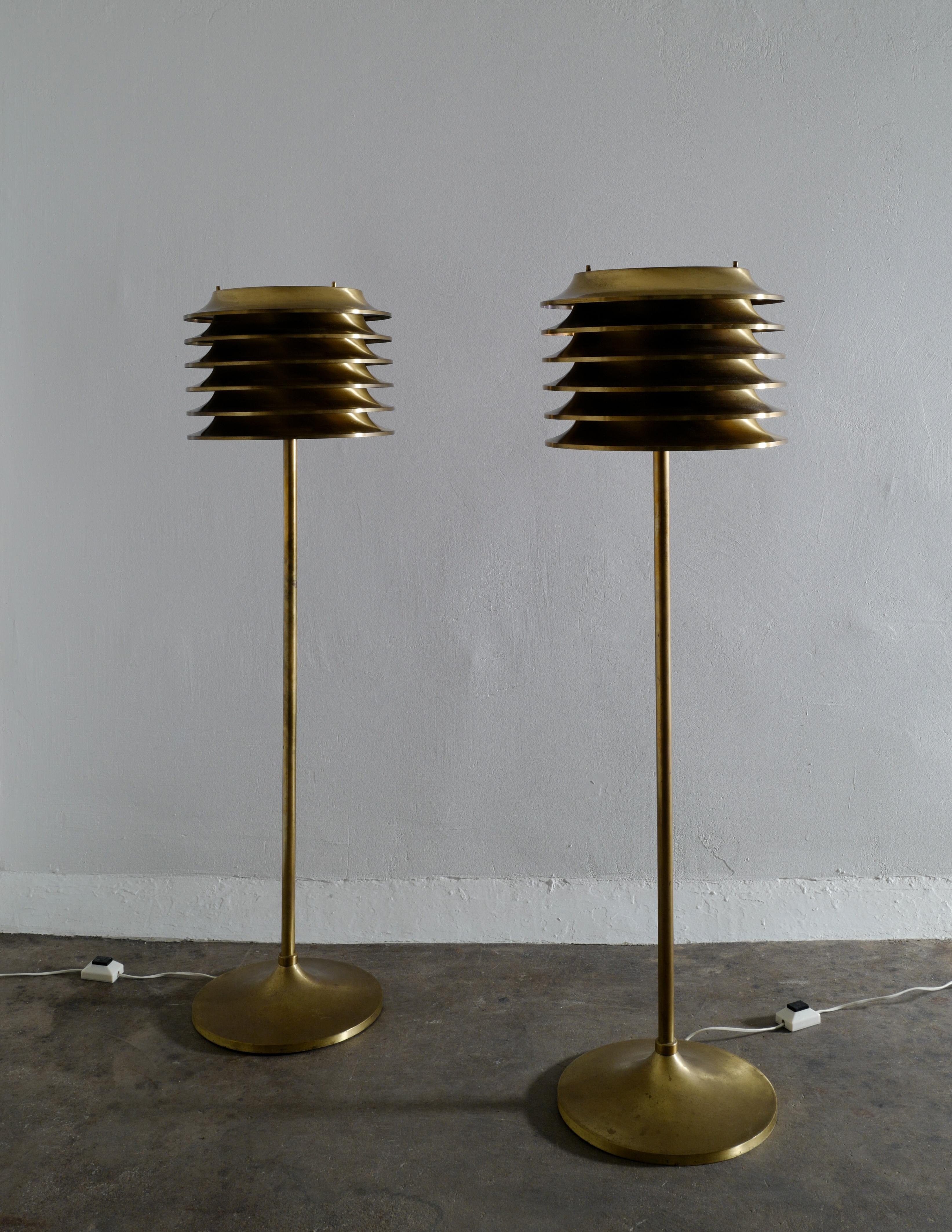 Finnish Kai Ruokonen Floor Lamp in Brass for Orno Oy, Finland, 1970s