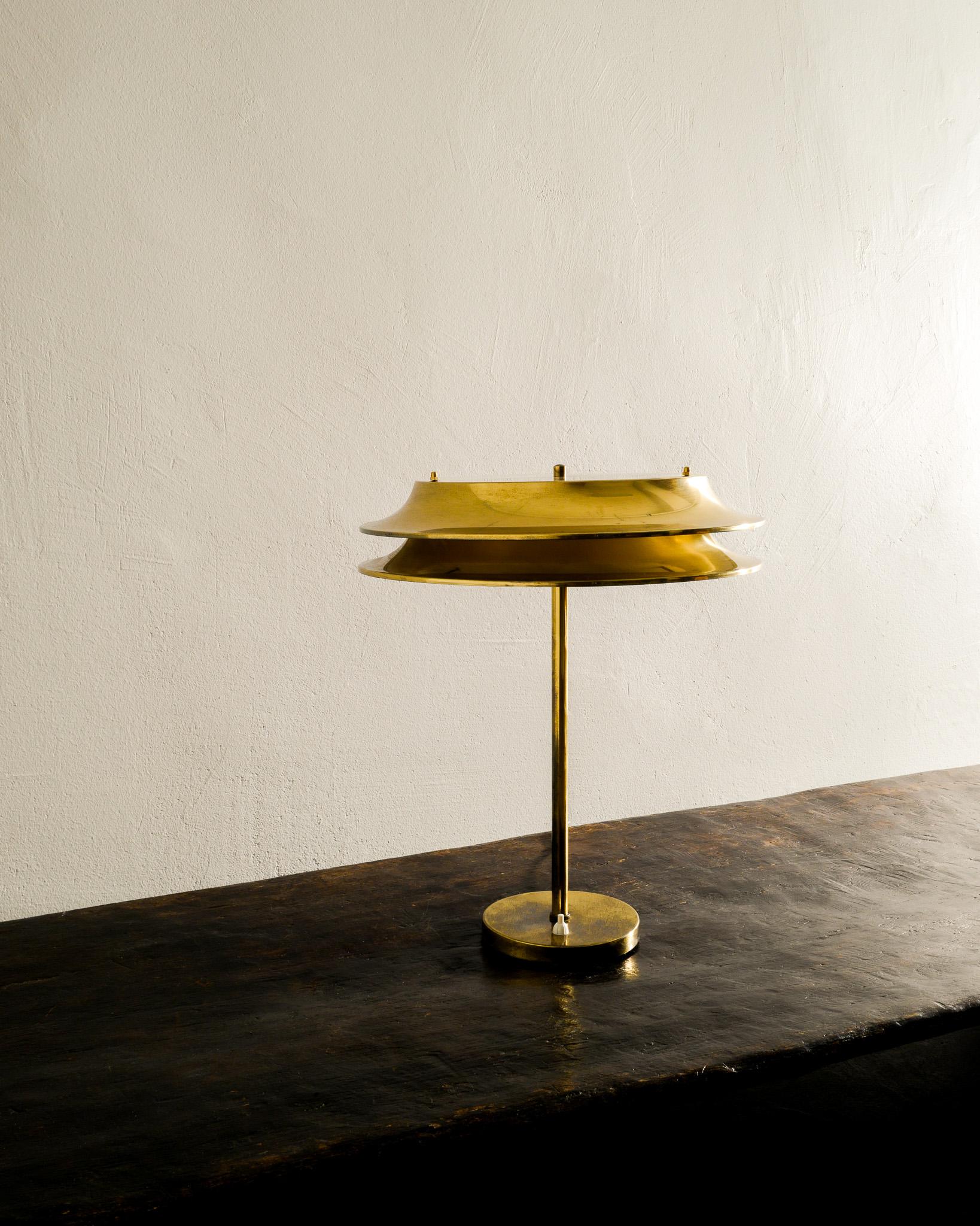 Finnish Kai Ruokonen Mid Century Table Desk Lamp in Brass Produced by Lynx Finland, 1960