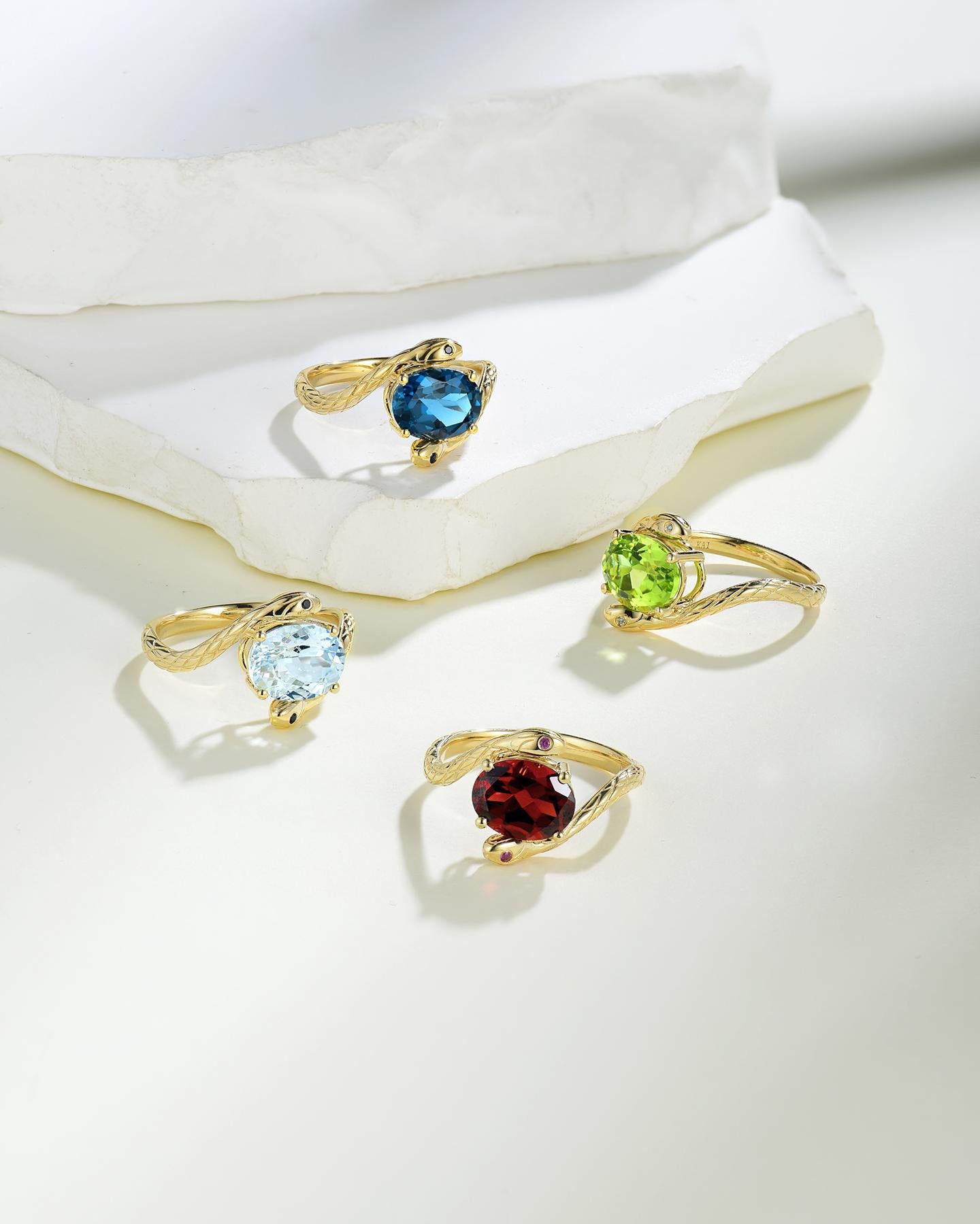 Kai Snake 1.82 ctw Garnet Ruby East-West Ring in 14K Solid Gold For Sale 6