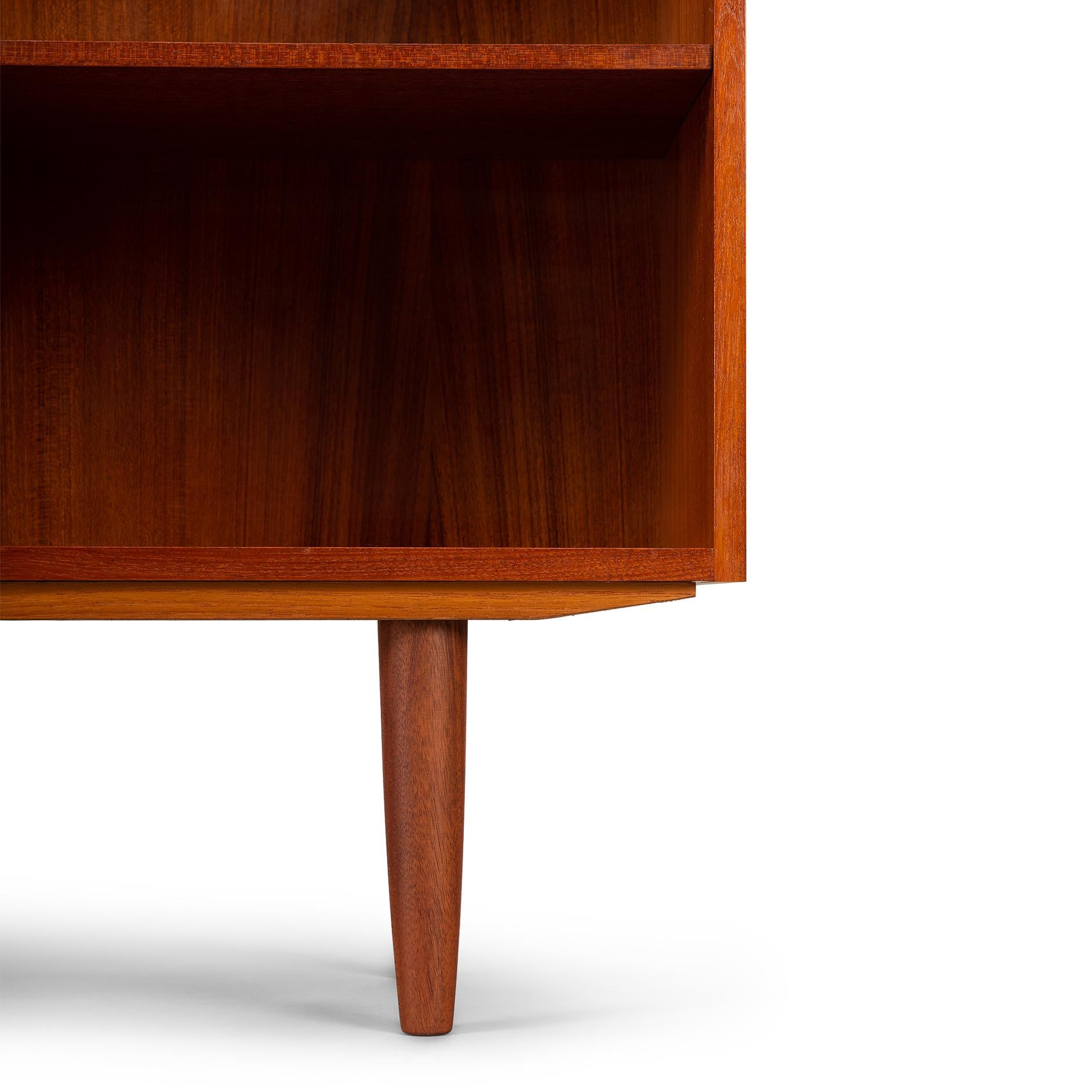Mid-Century Modern Kai Winding Bookcase with Drawers by Poul Jeppesens Møbelfabrik, 1960s