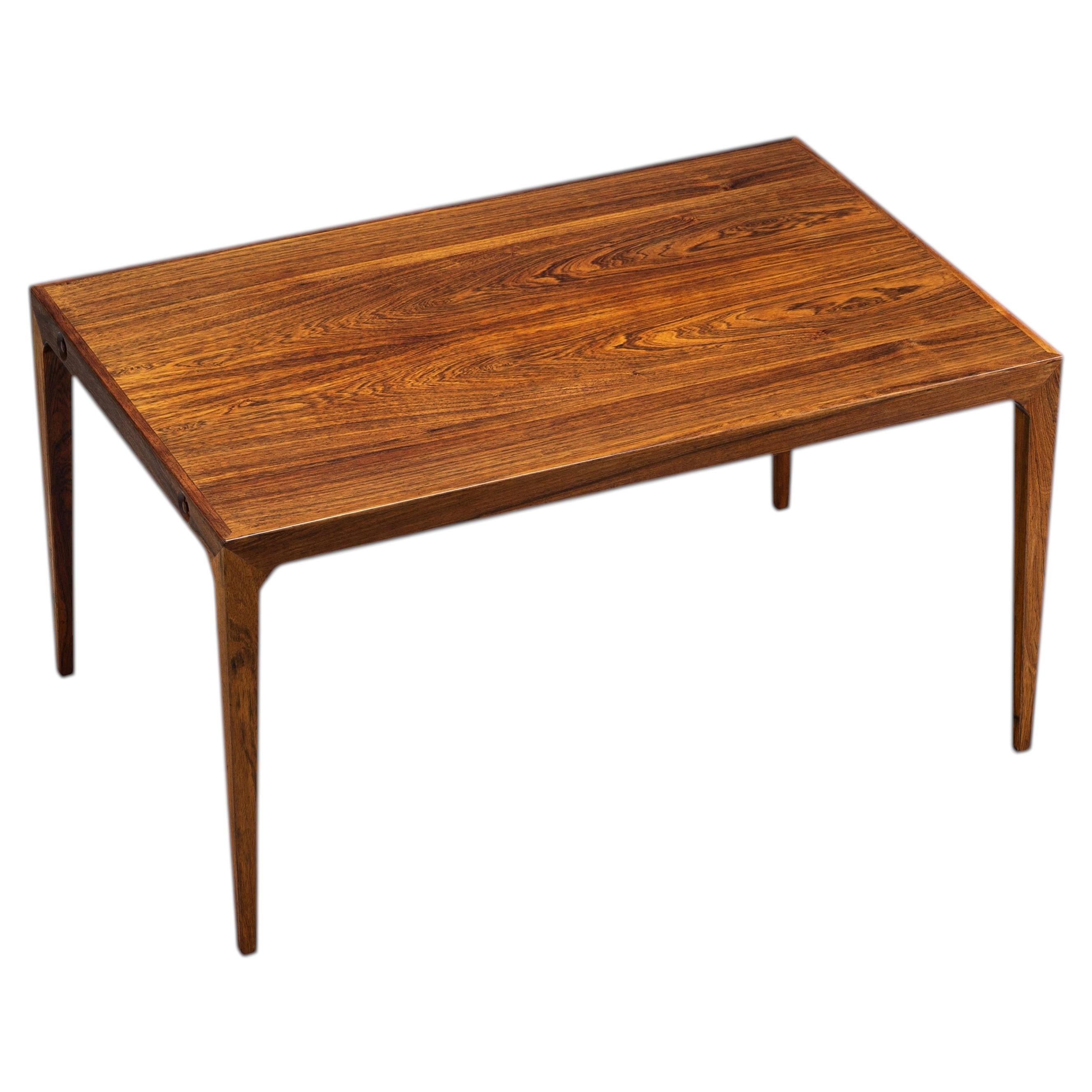 Kai Winding dining table in rosewood Poul Hundevad Denmark 1960