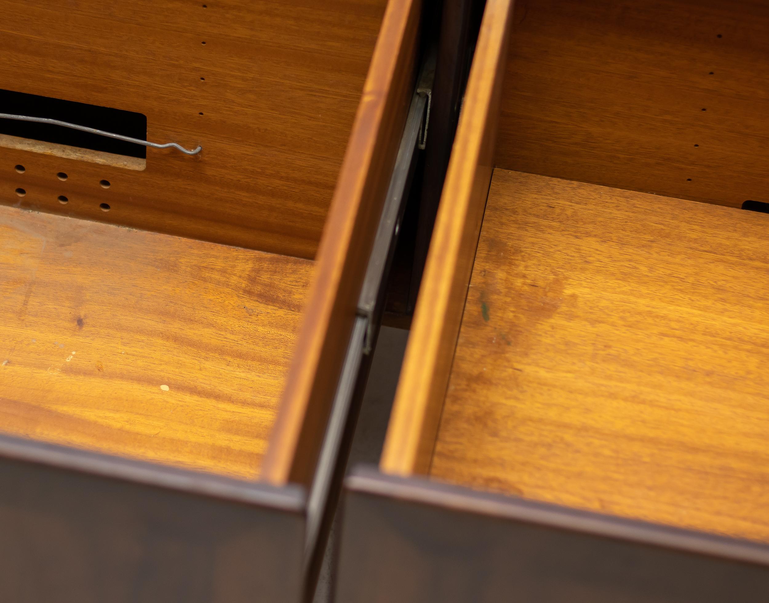 Milieu du XXe siècle Petit buffet en bois de rose Kai Winding en vente