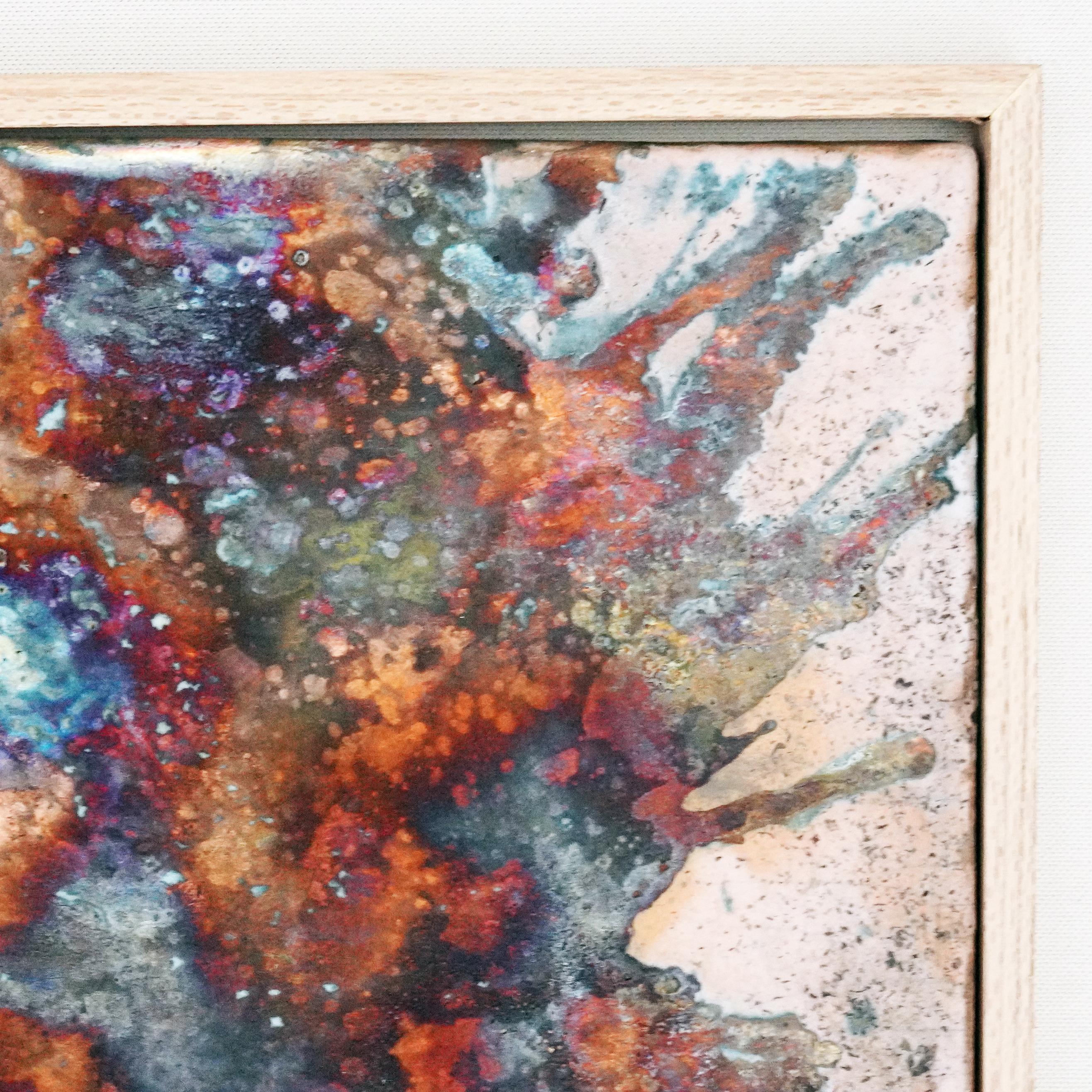 Malese Kaiga 1 - 1' x 1' arte da parete in ceramica raku incorniciata - RAAQUU Numero di serie 2400008 in vendita