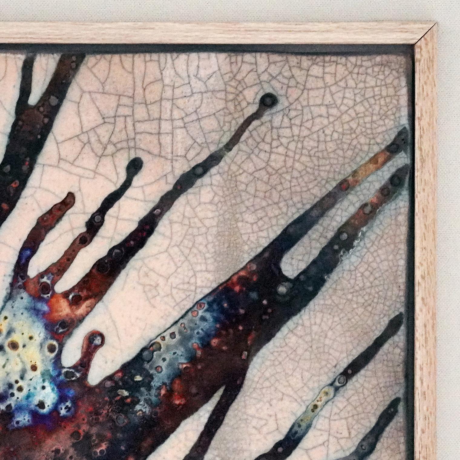 Malese Kaiga 1 - 1' x 1' arte da parete in ceramica raku incorniciata - RAAQUU Numero di serie 2400018 in vendita