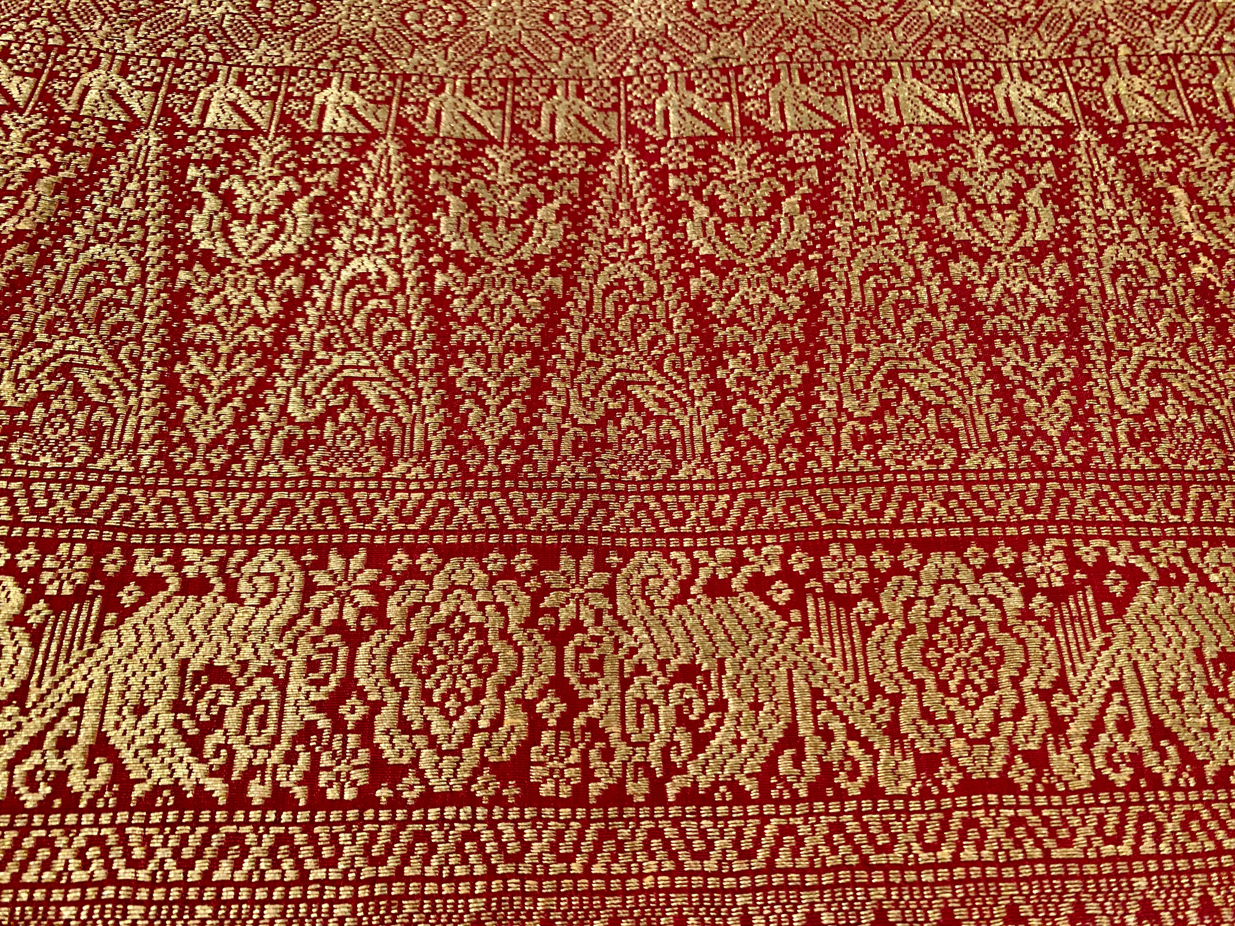 Kain Limar Songket, Silk Ikat, Metallic Thread, circa 1900, Palembang, Sumatra In Good Condition For Sale In Austin, TX