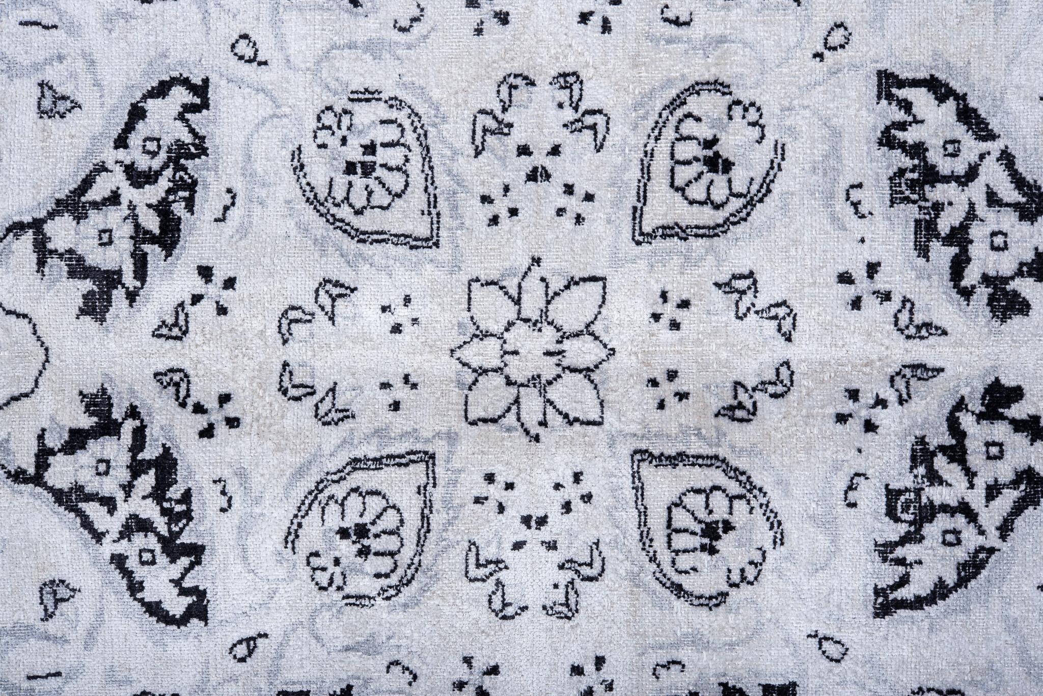 Persian Kaisary Traditional City Rug For Sale