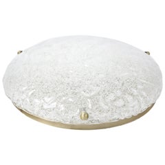 Kaiser Flushmount Cristal y marco de latón, años 70, Alemania