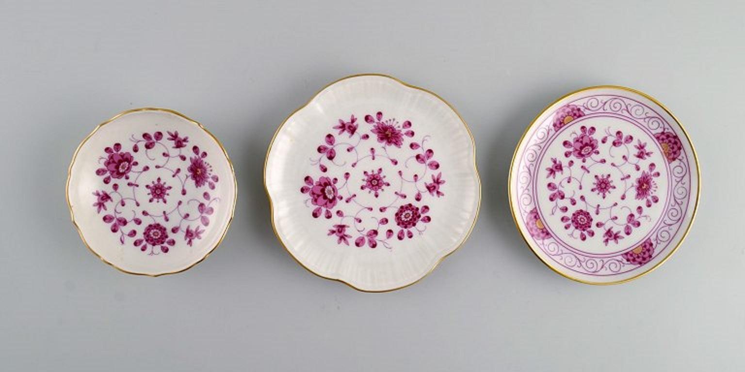 20th Century Kaiser, Germany, Two Coffee Cups with Saucers and Six Small Bowls in Porcelain