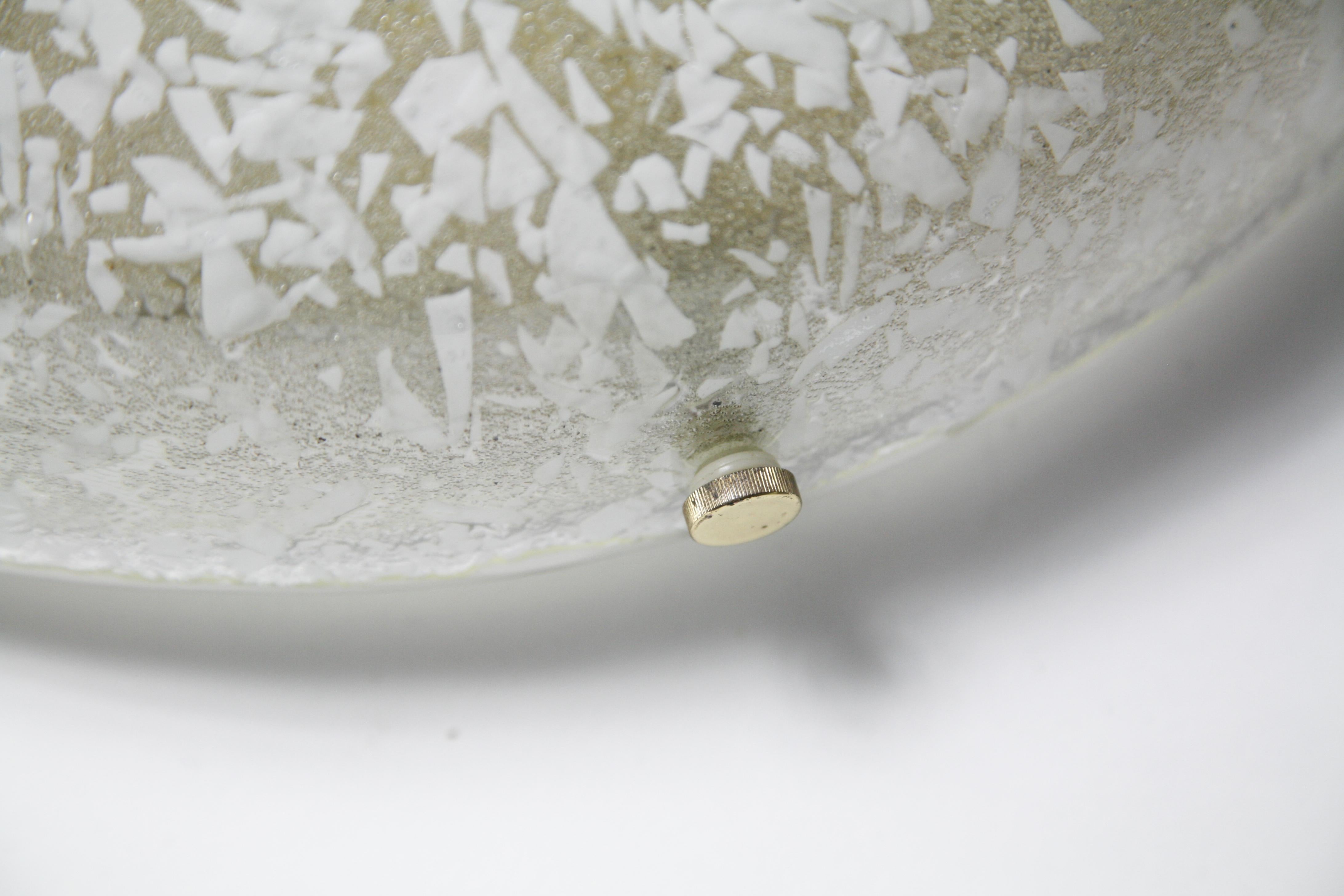 Métal Monture encastrée en verre Kaiser avec épis de faîtage en laiton, Allemagne, 1970 en vente