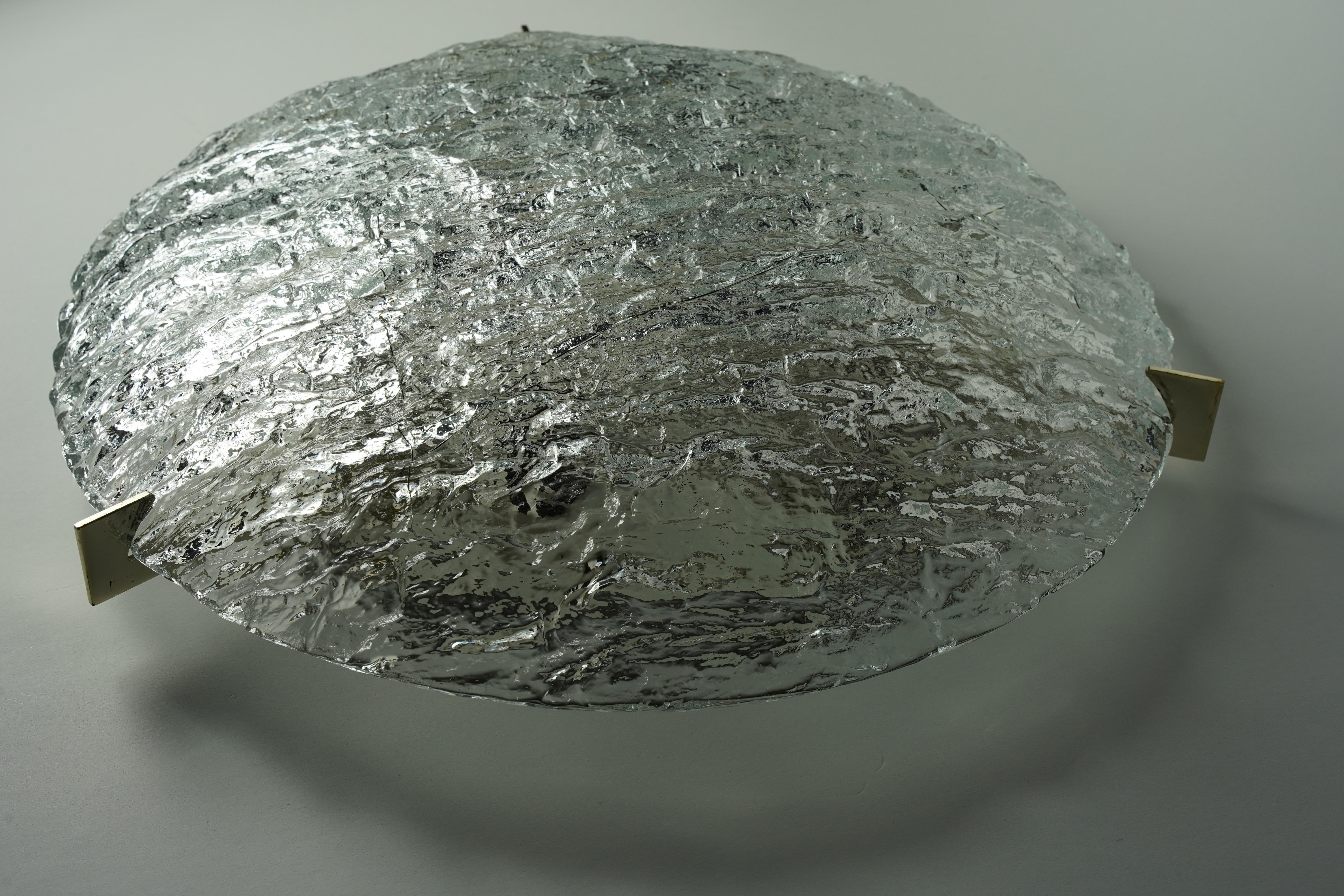 Empotrable de cristal Kaiser con remates cromados, 1960, Alemania Vaciado en venta