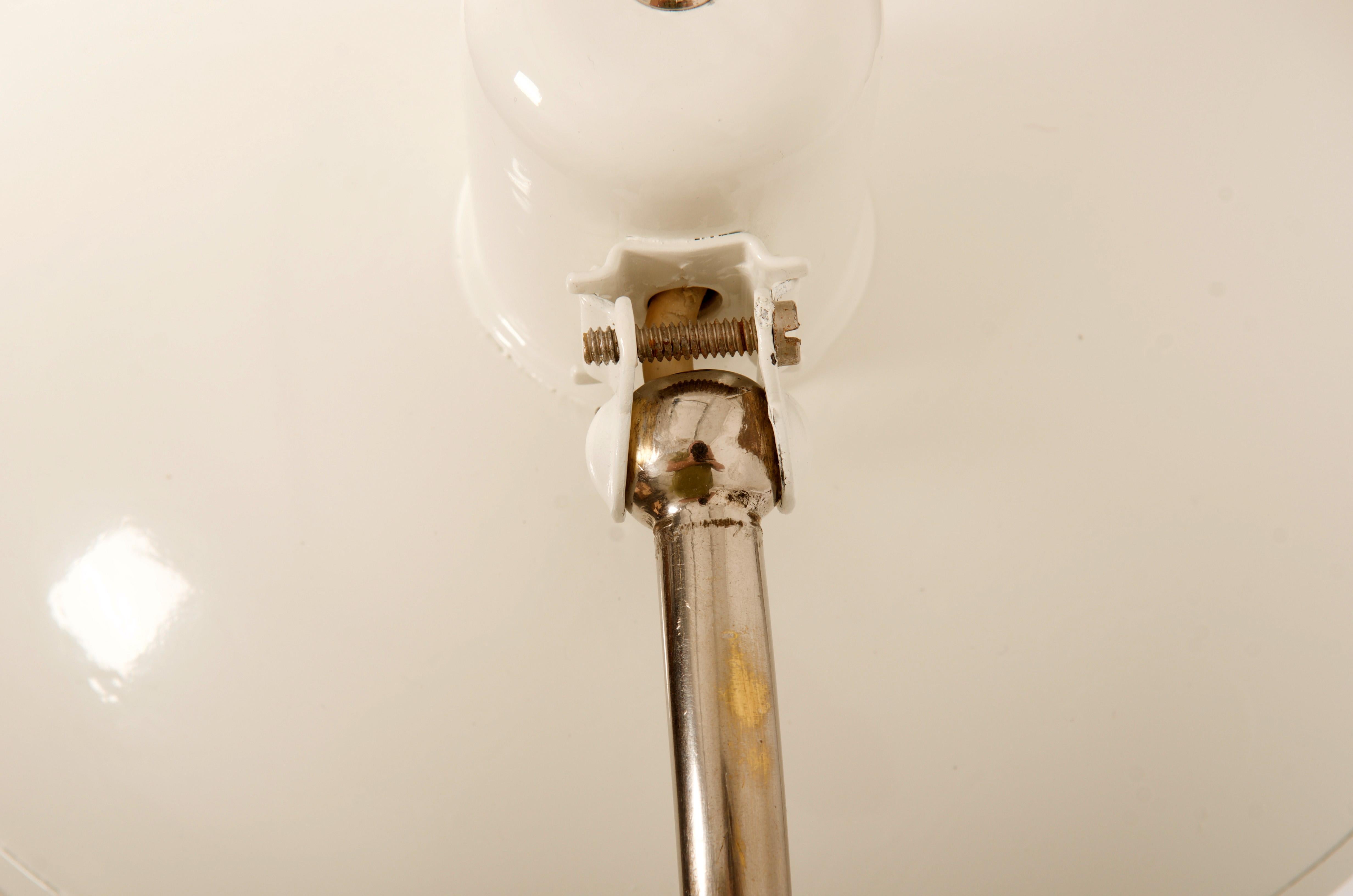 Kaiser Idell de Christian Dell Modelo 6632 Lámpara de escritorio President White en venta 6