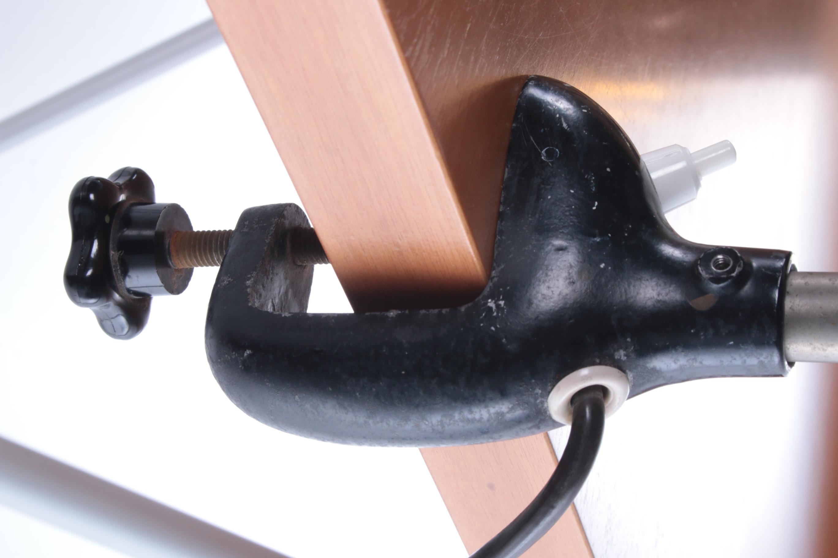 Milieu du XXe siècle Lampe de bureau Kaiser idell modèle 6740 par Christiaan Dell en vente