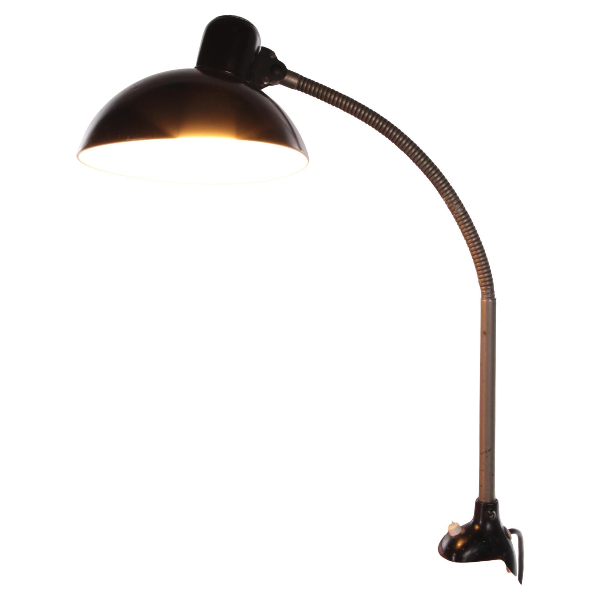 Lámpara de escritorio Kaiser Idell Modelo 6740 de Christiaan Dell