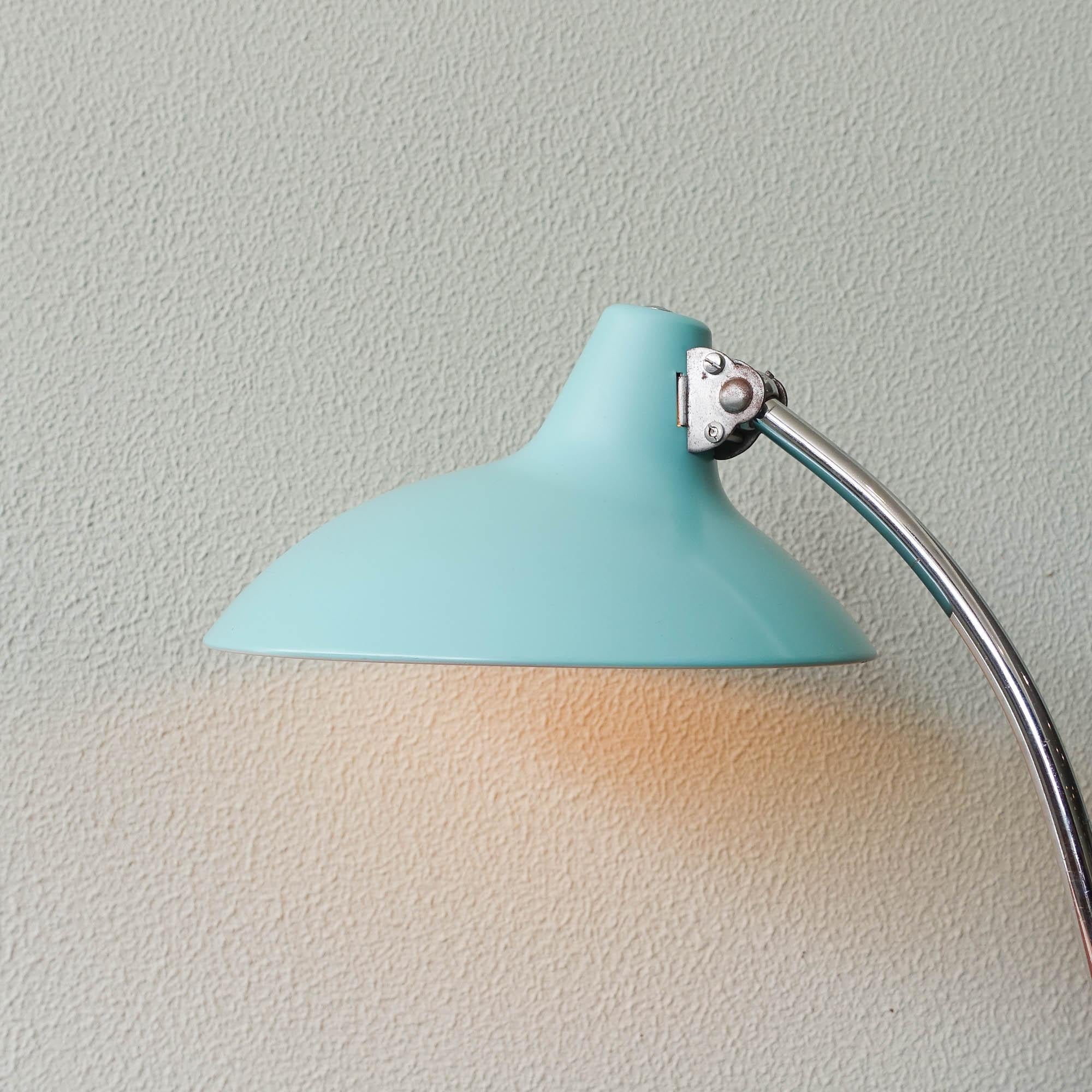 Kaiser Idell, Schreibtischlampe, Modell 6786, 1940er-Jahre (Metall)