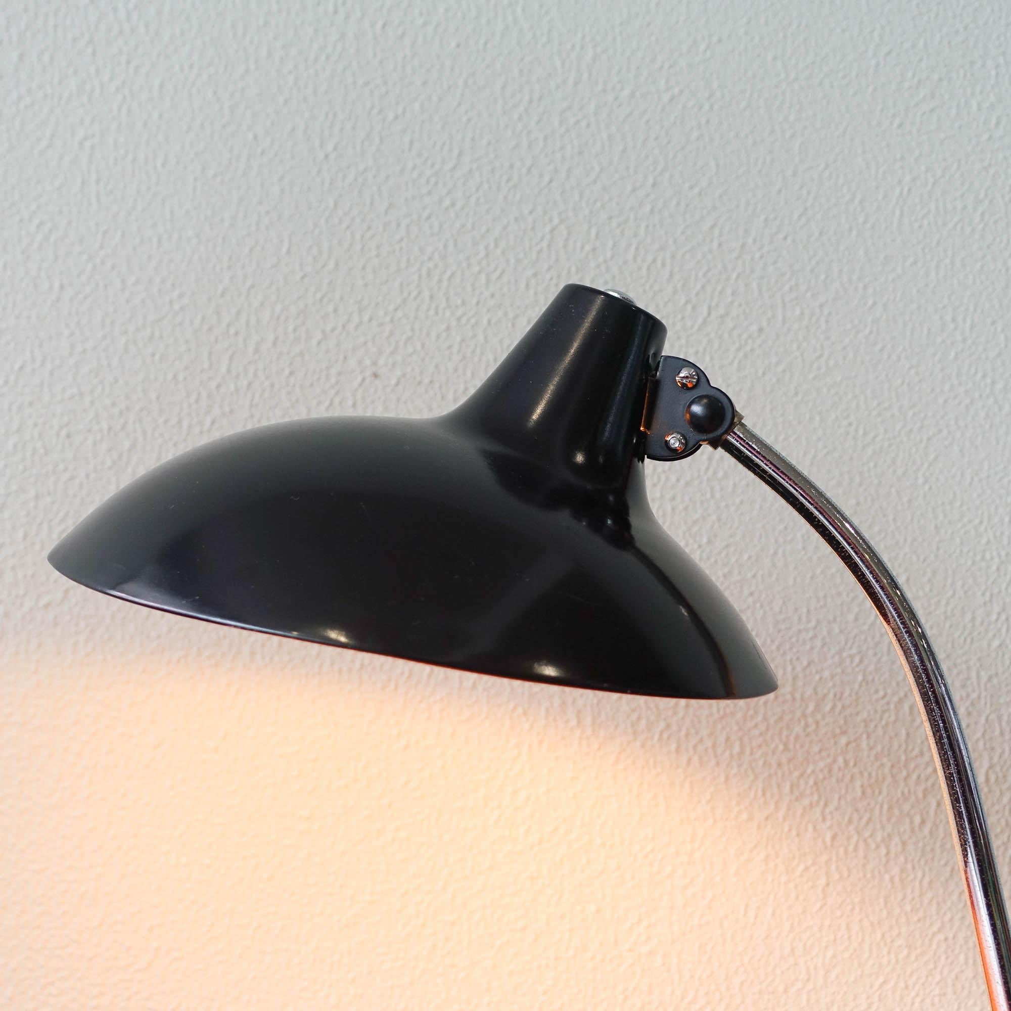 Kaiser Idell-Schreibtischlampe Modell 6786 6