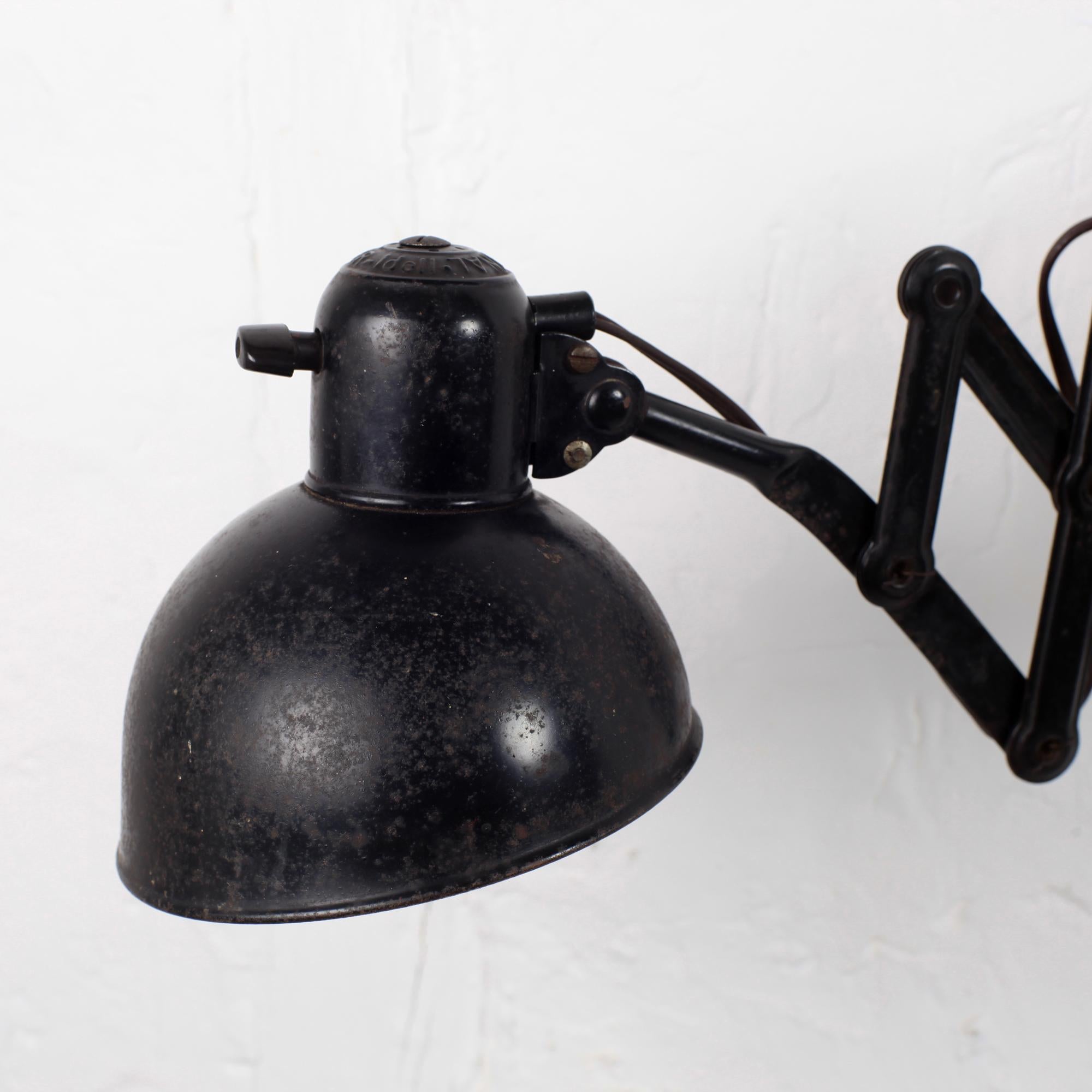 Kaiser Idell Scissor Lamp Germany, circa 1930 For Sale 1