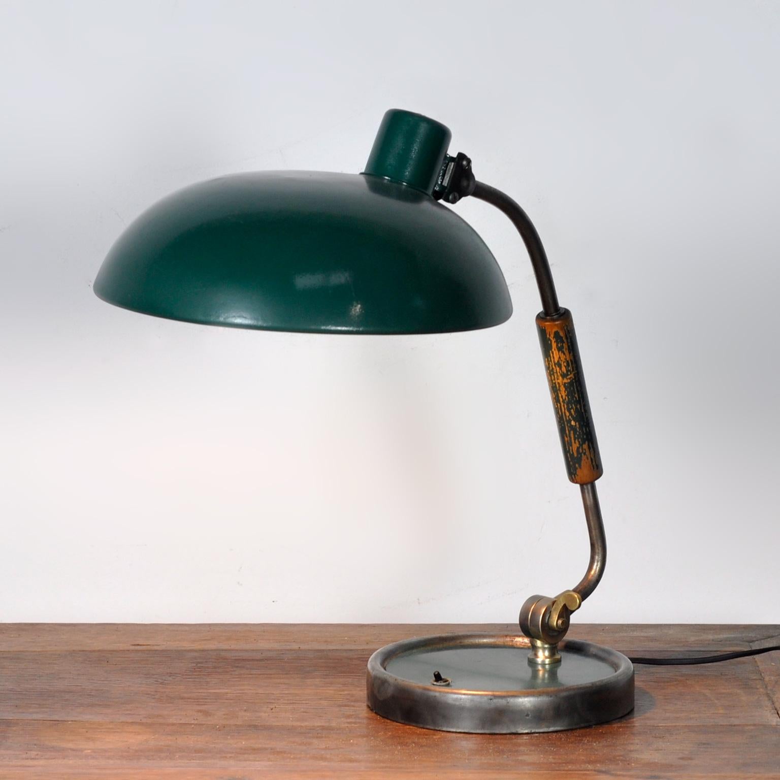 Kaiser Idell Table Lamp by Christian Dell, 1930s en Bastante bueno estado para la venta en Amsterdam, Noord Holland