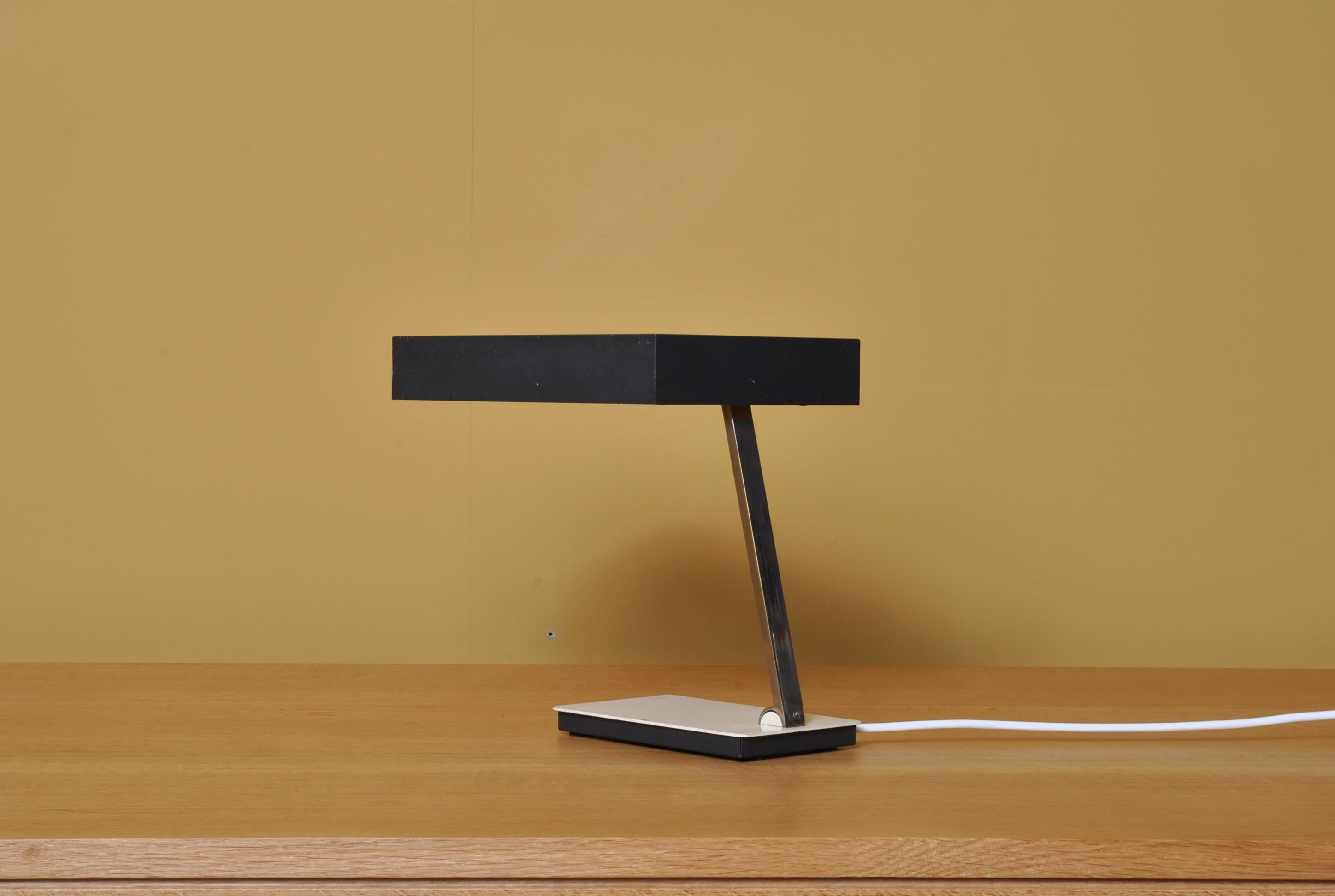 Kaiser Leuchten Bauhaus Table Lamp 2