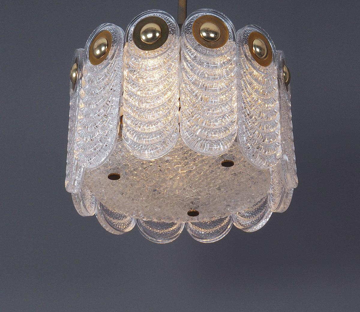 20th Century Kaiser Leuchten Mid-Century Modern Crystal and Brass Hanging Lamp For Sale