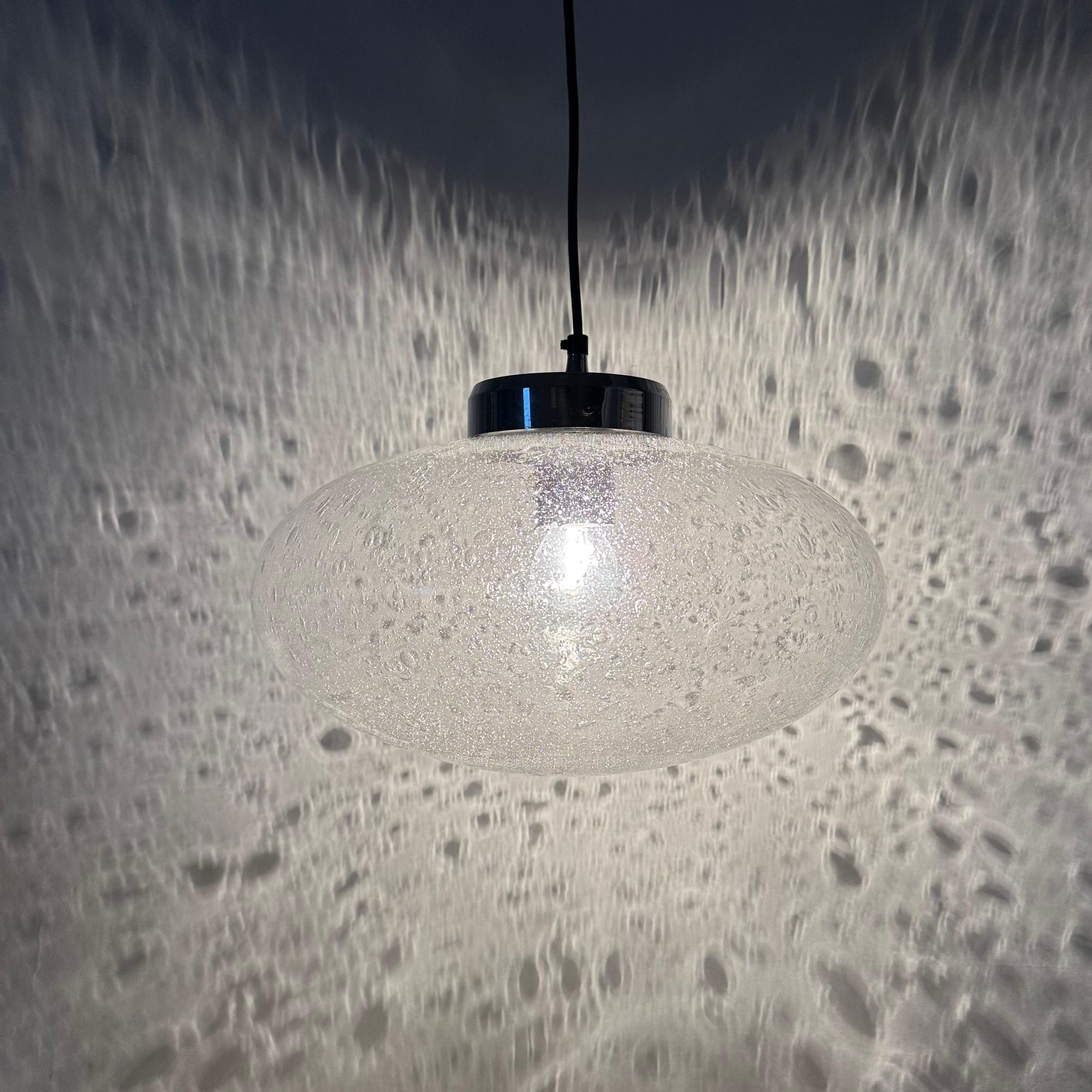 Lampada a sospensione Kaiser Leuchten , anni '70 vetro e cromo , anni '70 in vendita 9