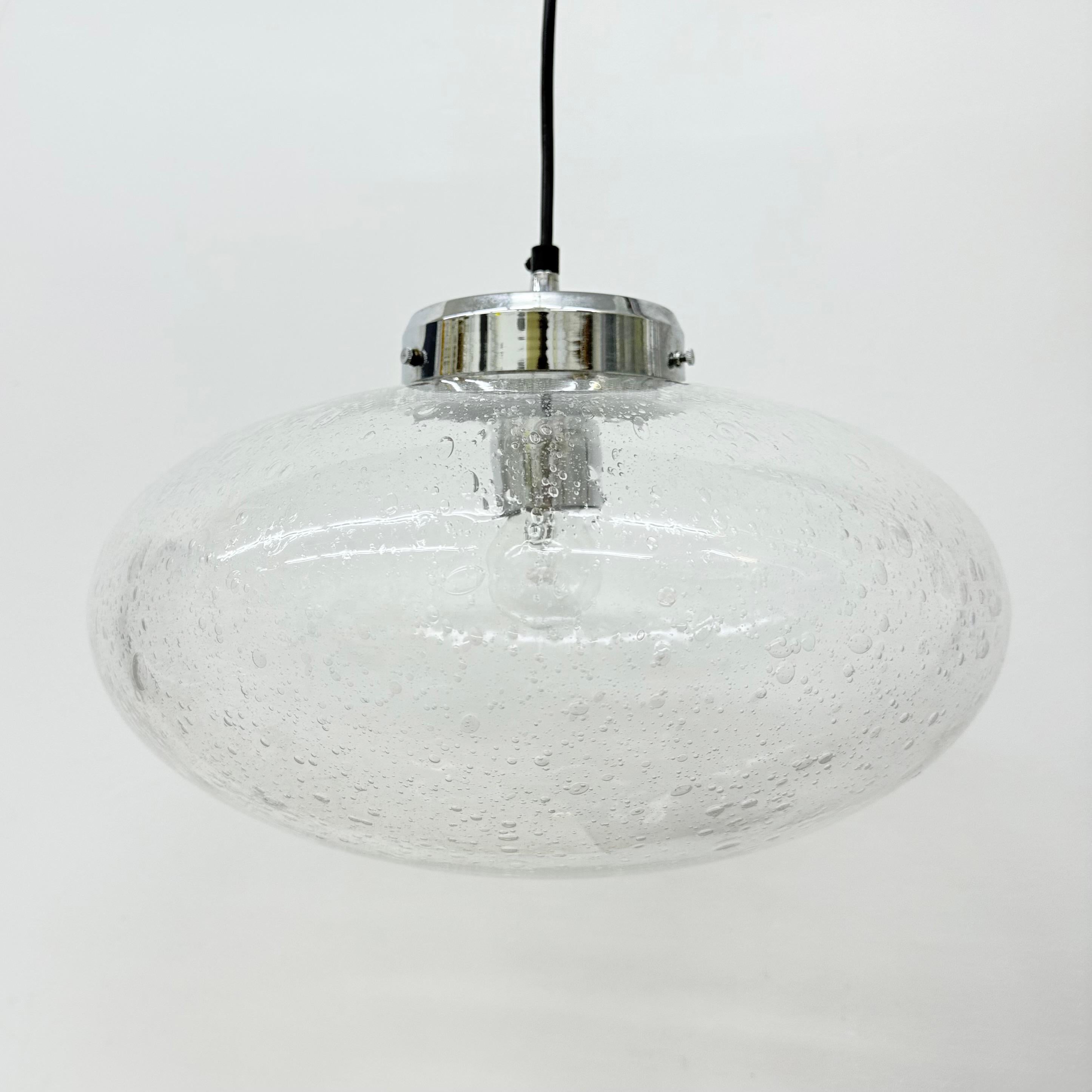 Tedesco Lampada a sospensione Kaiser Leuchten , anni '70 vetro e cromo , anni '70 in vendita