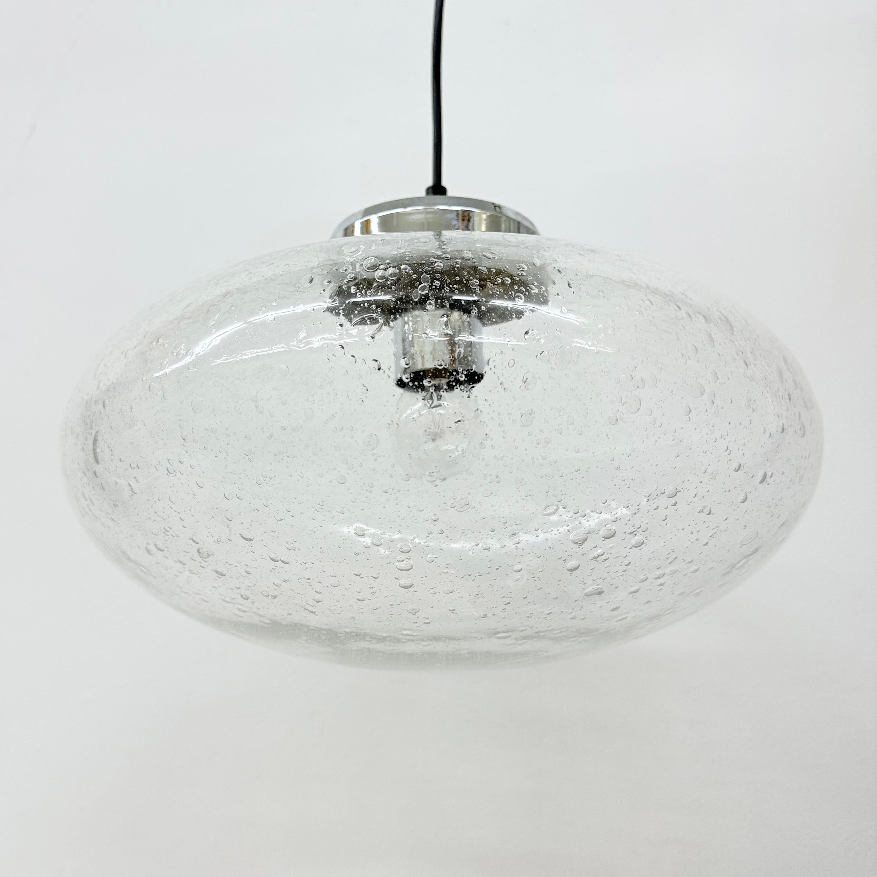 Lampada a sospensione Kaiser Leuchten , anni '70 vetro e cromo , anni '70 In condizioni buone in vendita a Delft, NL