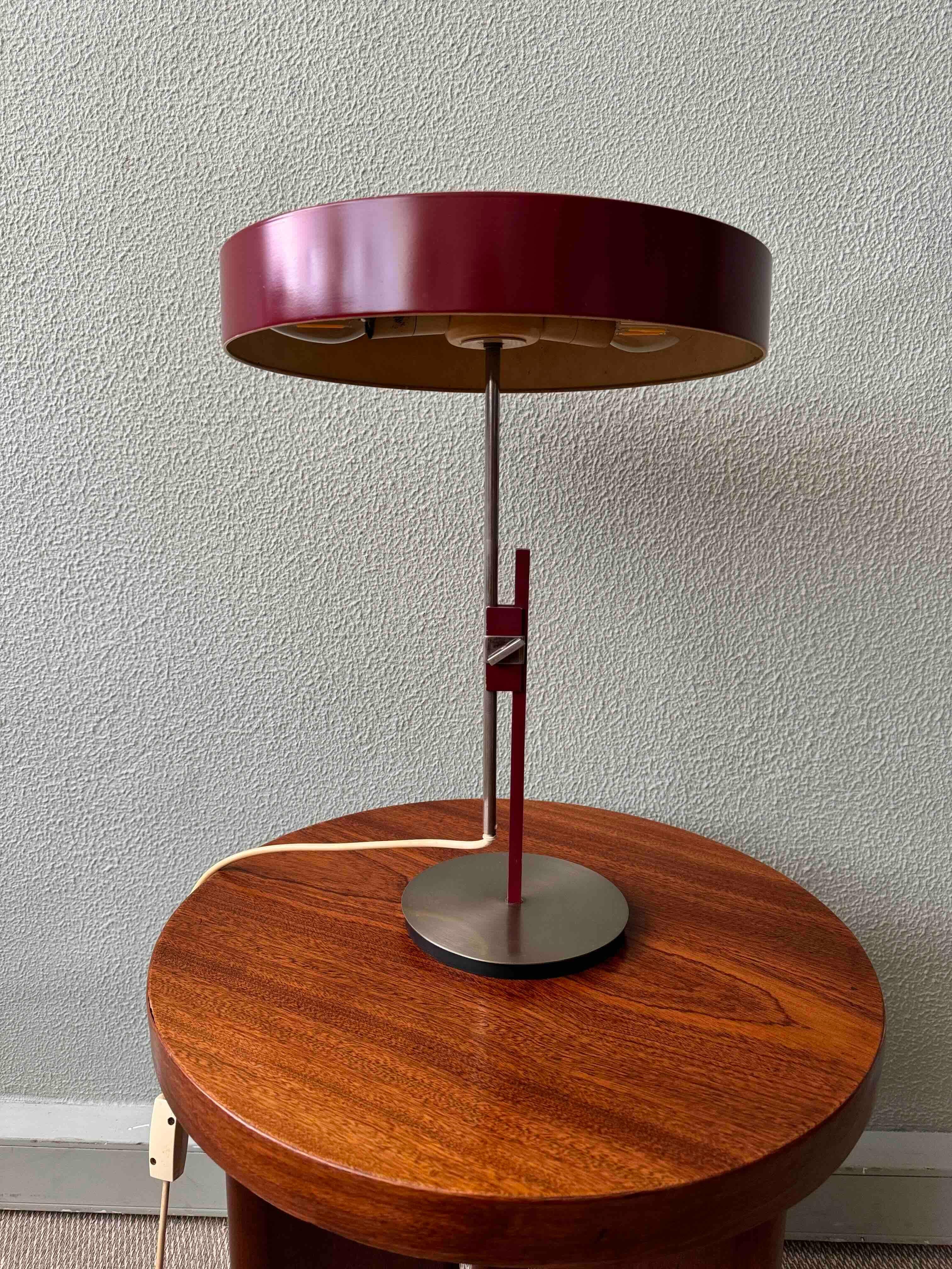 Allemand Lampe du président Kaiser Leuchten modèle 6886, Bauhaus - Allemagne années 1960 en vente