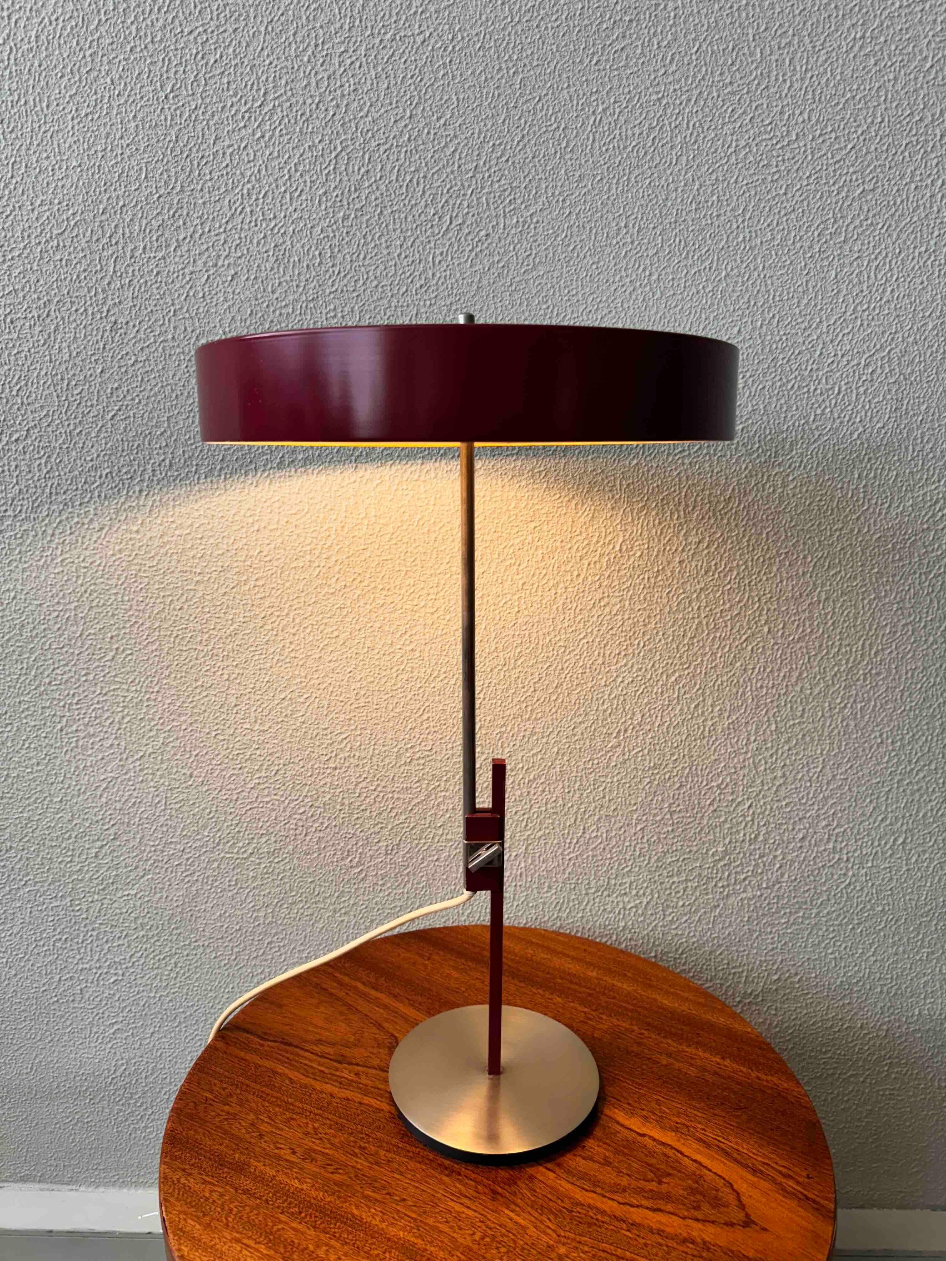 Milieu du XXe siècle Lampe du président Kaiser Leuchten modèle 6886, Bauhaus - Allemagne années 1960 en vente