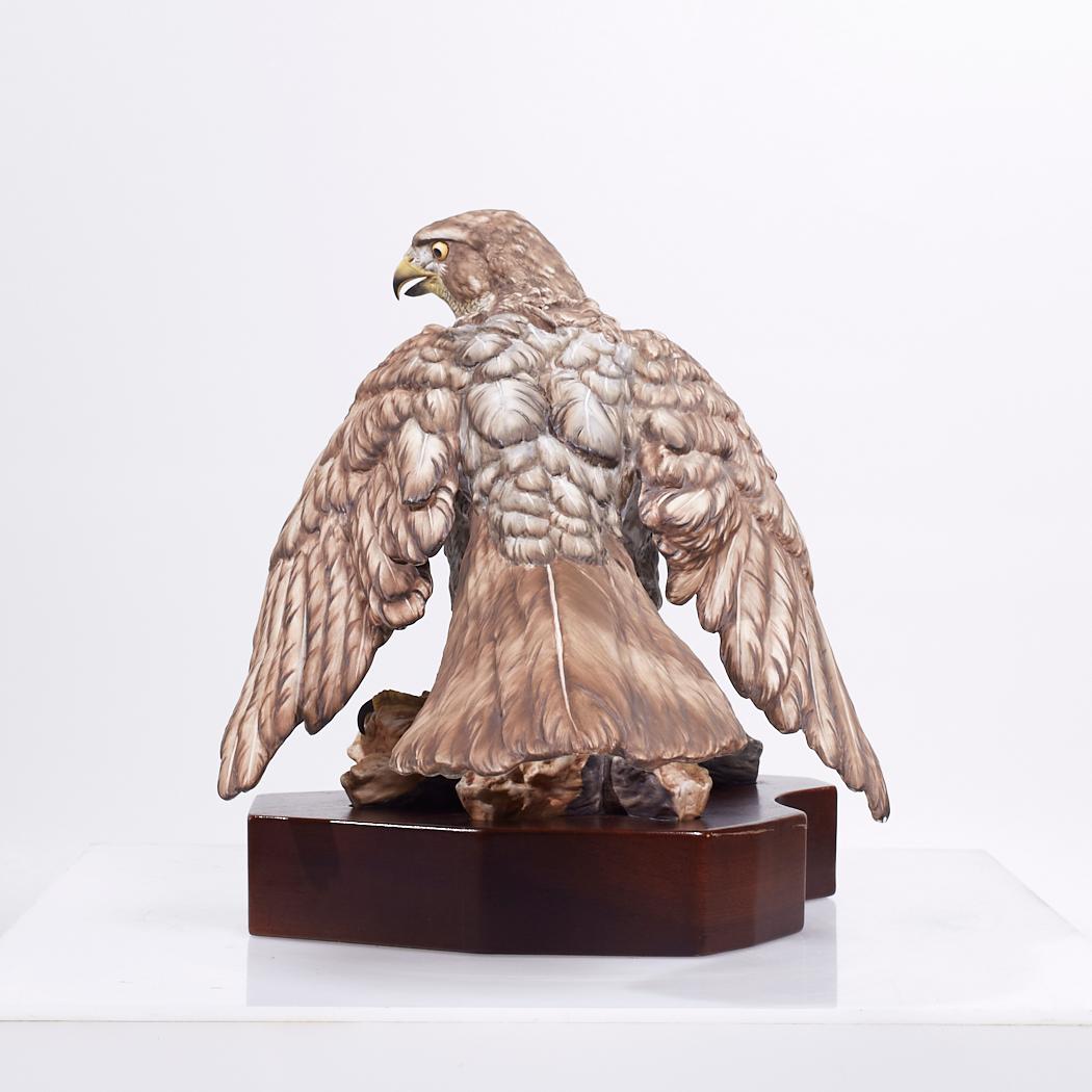 Kaiser Porcelain Goshawk Sculpture on Wood Base In Good Condition For Sale In Countryside, IL