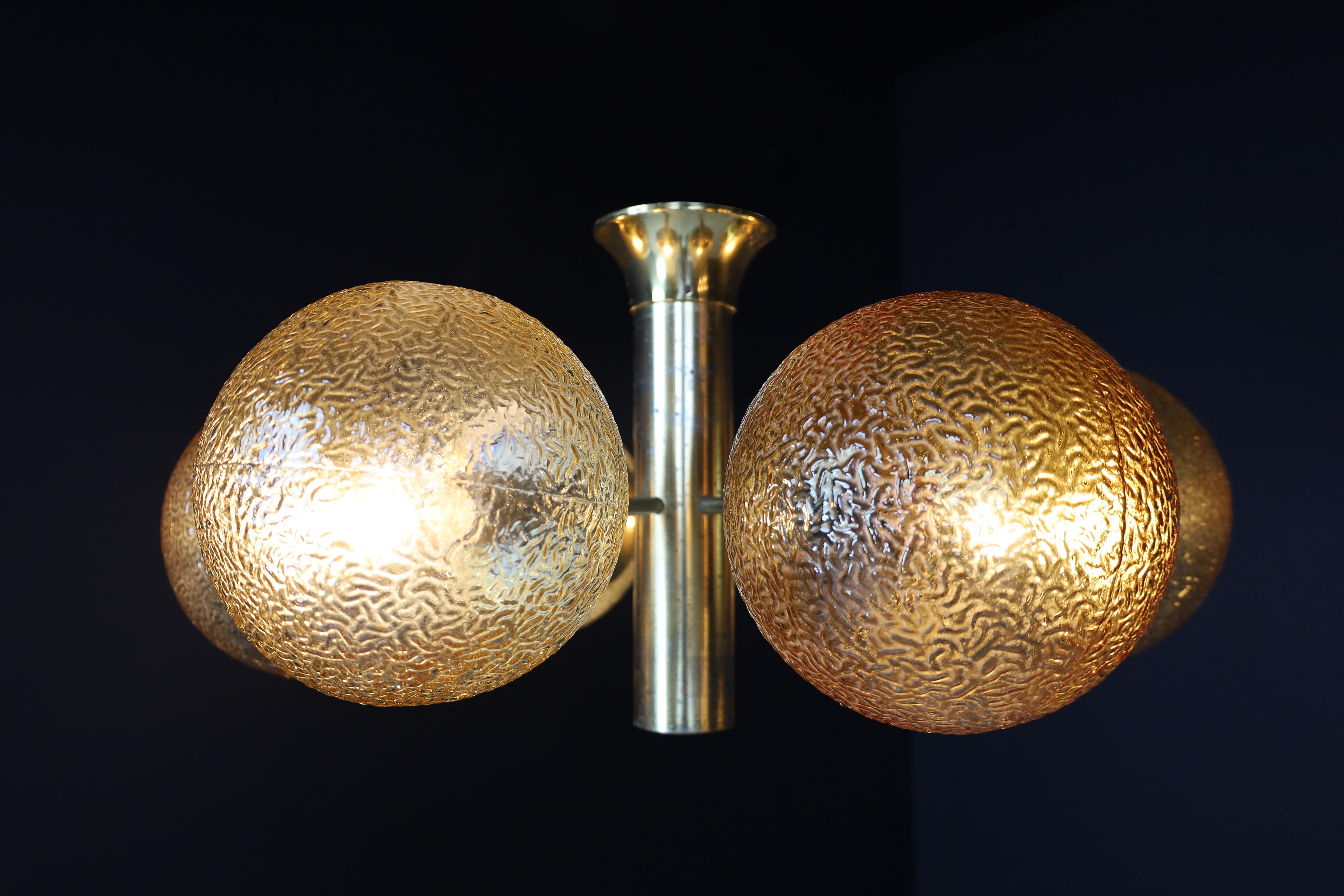 Kaiser Sputnik Six Glass Globes Patinated Brass Chandelier, Germany, 1960s In Good Condition For Sale In Almelo, NL