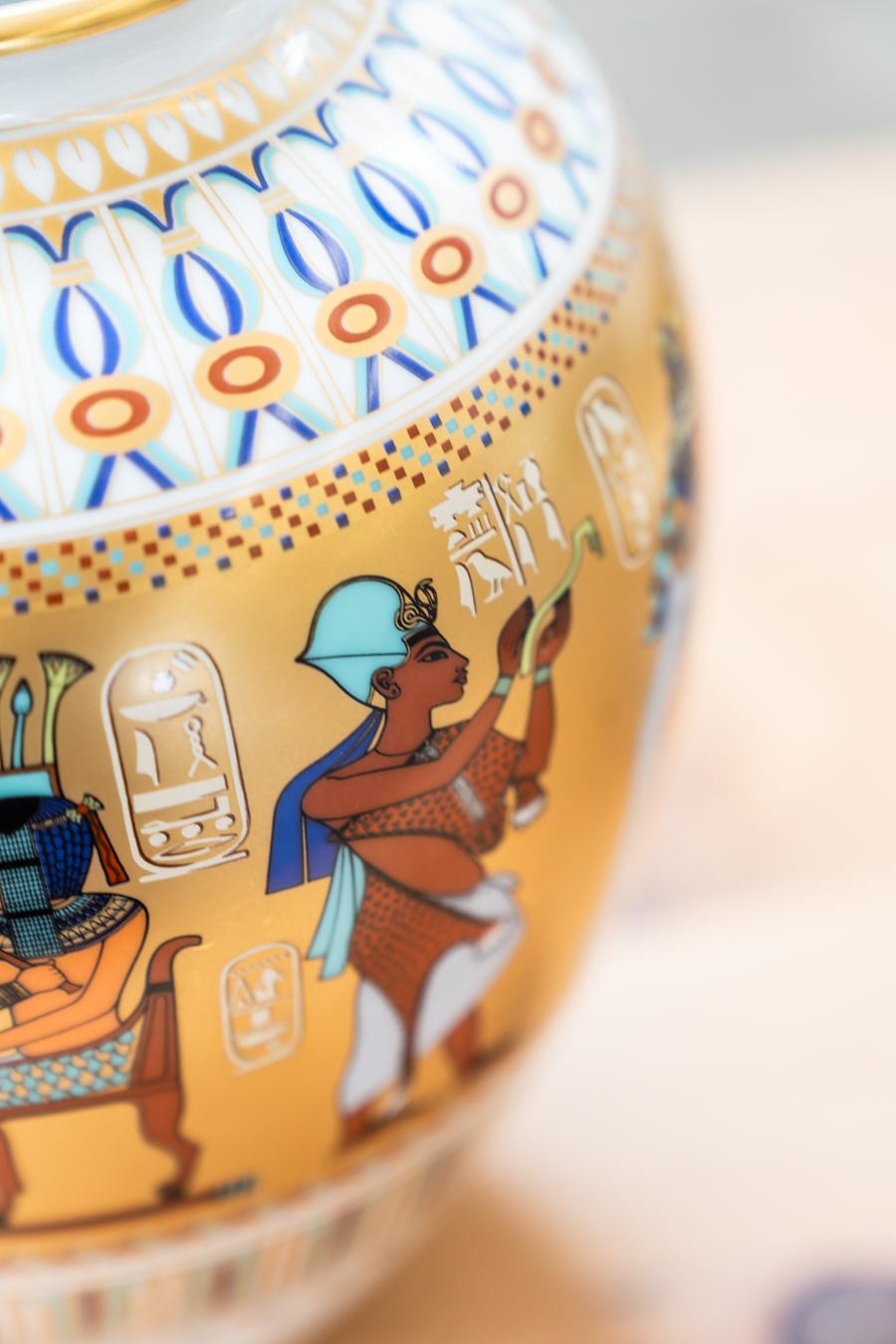 Kaiser „Theben“ Set di 2 vasi in Porcellana, motivo egiziano. (Porzellan) im Angebot