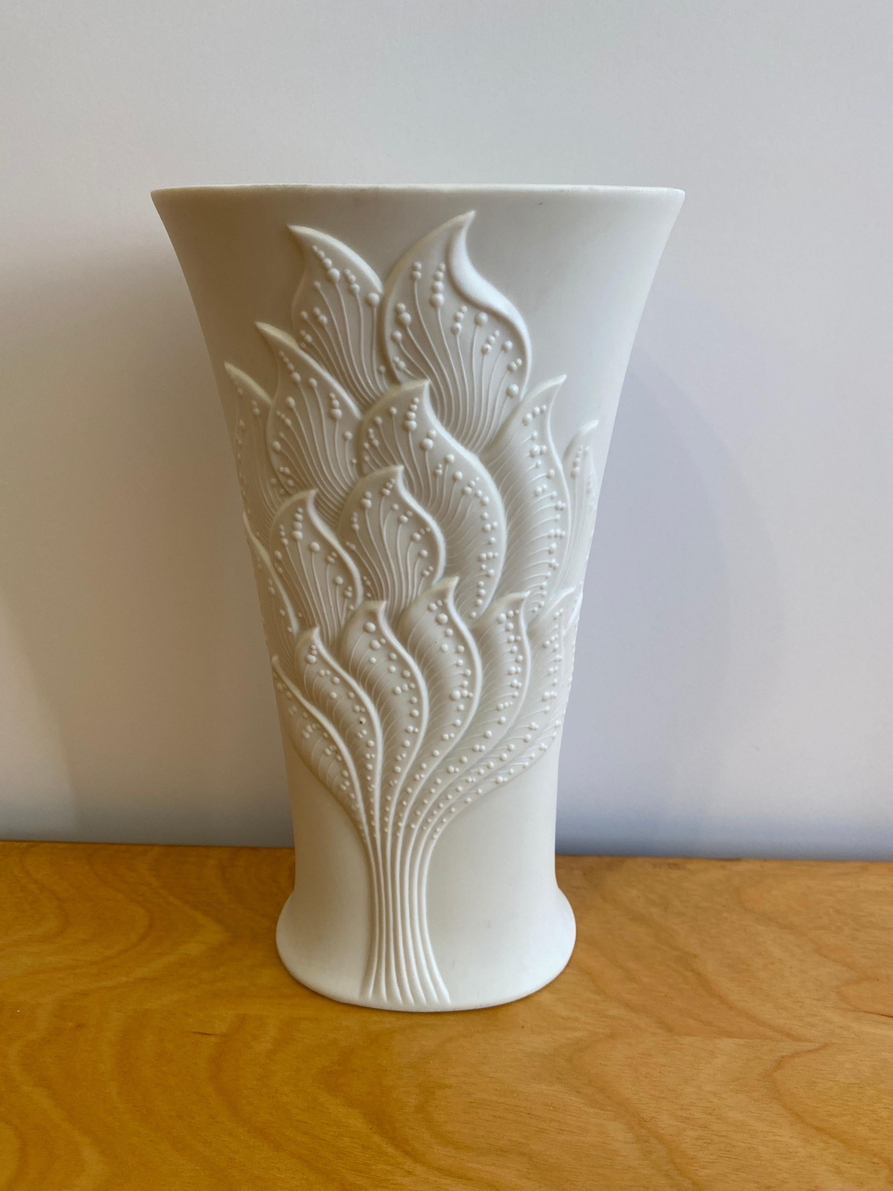 Kaiser West German Porcelain vase with a leaf design to front and back. Nice size at 10