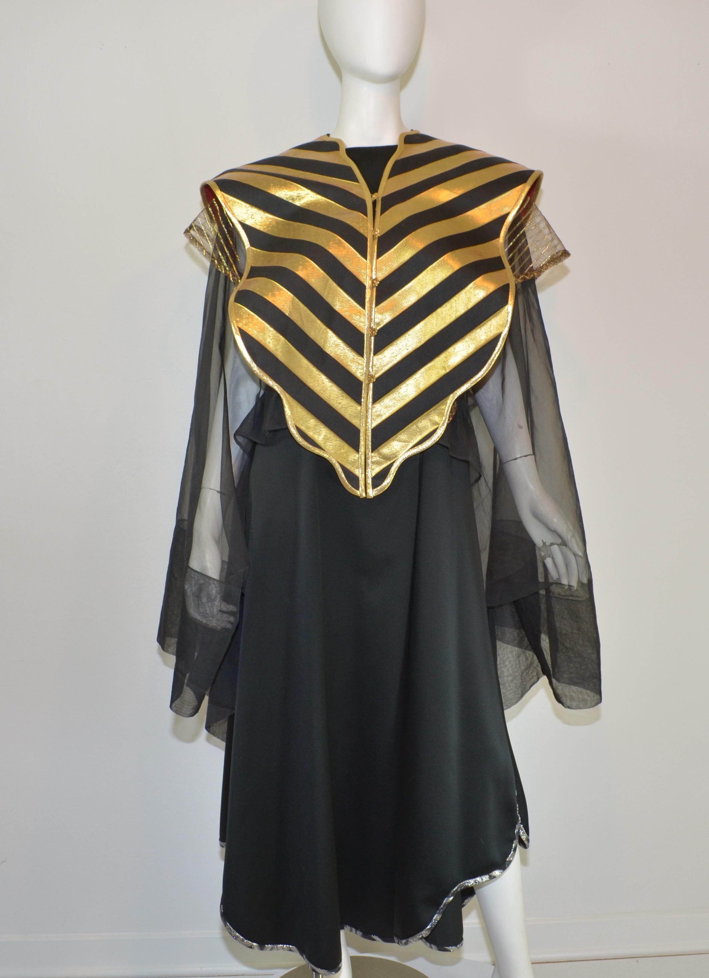 Kaisik Wong “Cobra” Art to Wear Ensemble with Black Dress and Apron, Obiko In Excellent Condition In Carmel, CA