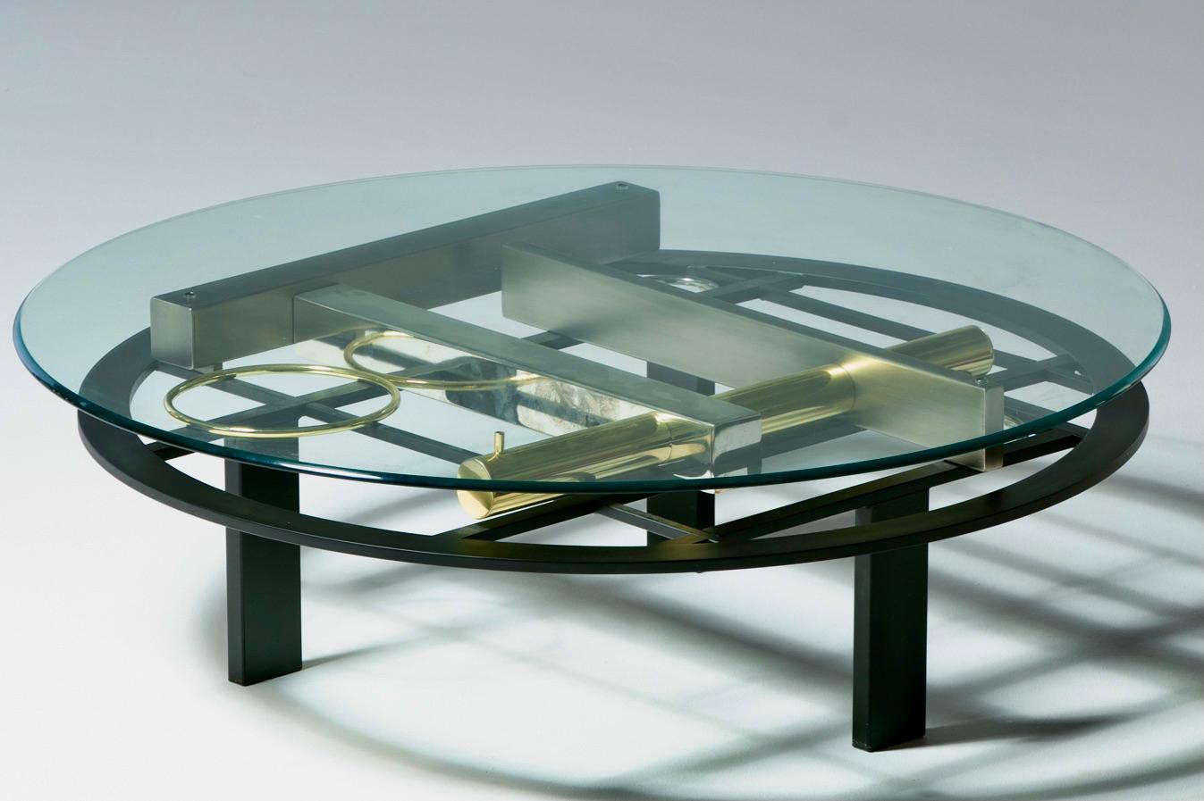 Kaizo Oto pour le Design Institute of America Table basse géométrique post-moderne en vente 2