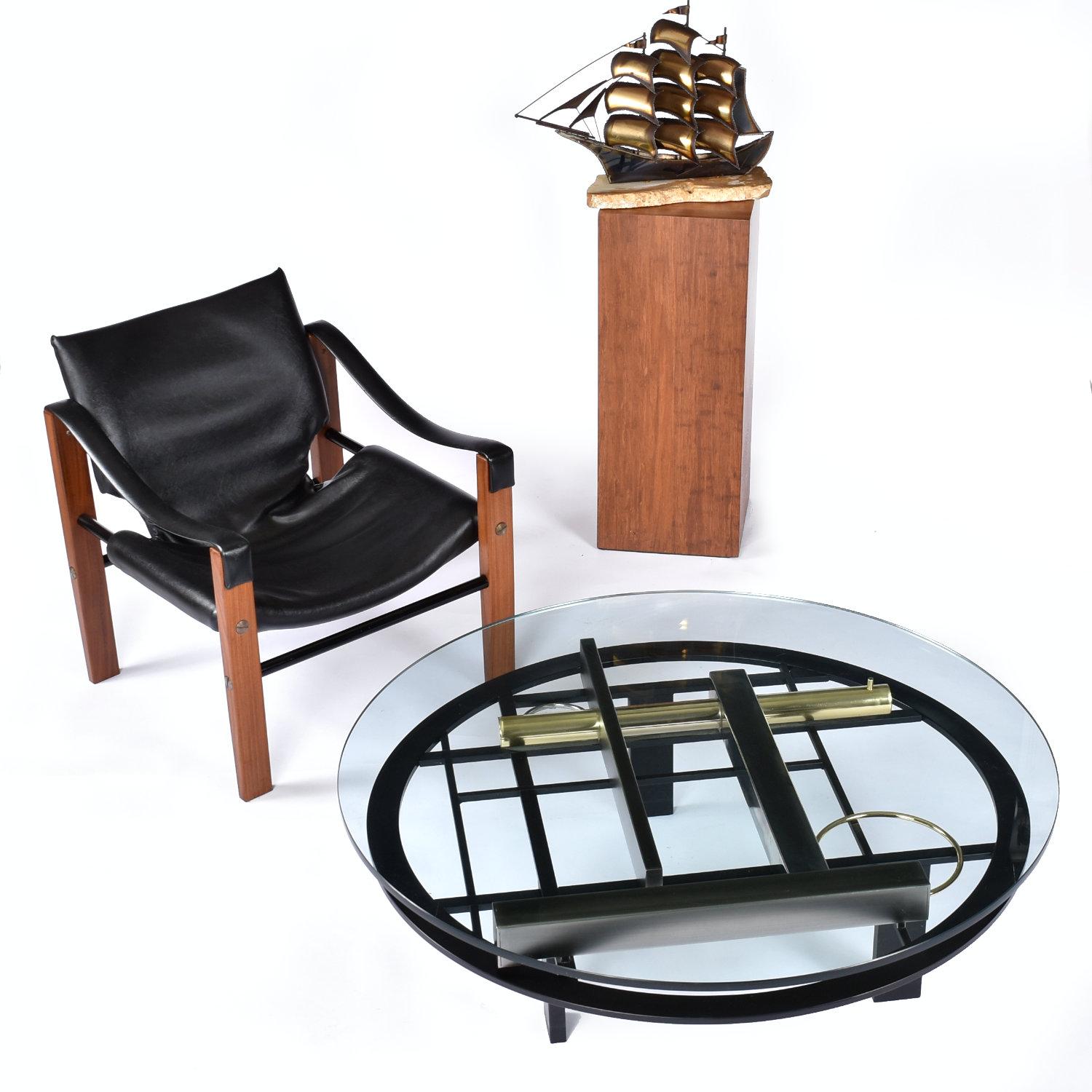 Kaizo Oto, Art déco-inspirierter Couchtisch mit runder Glasplatte, Gold, Schwarz und Stahl (Postmoderne) im Angebot