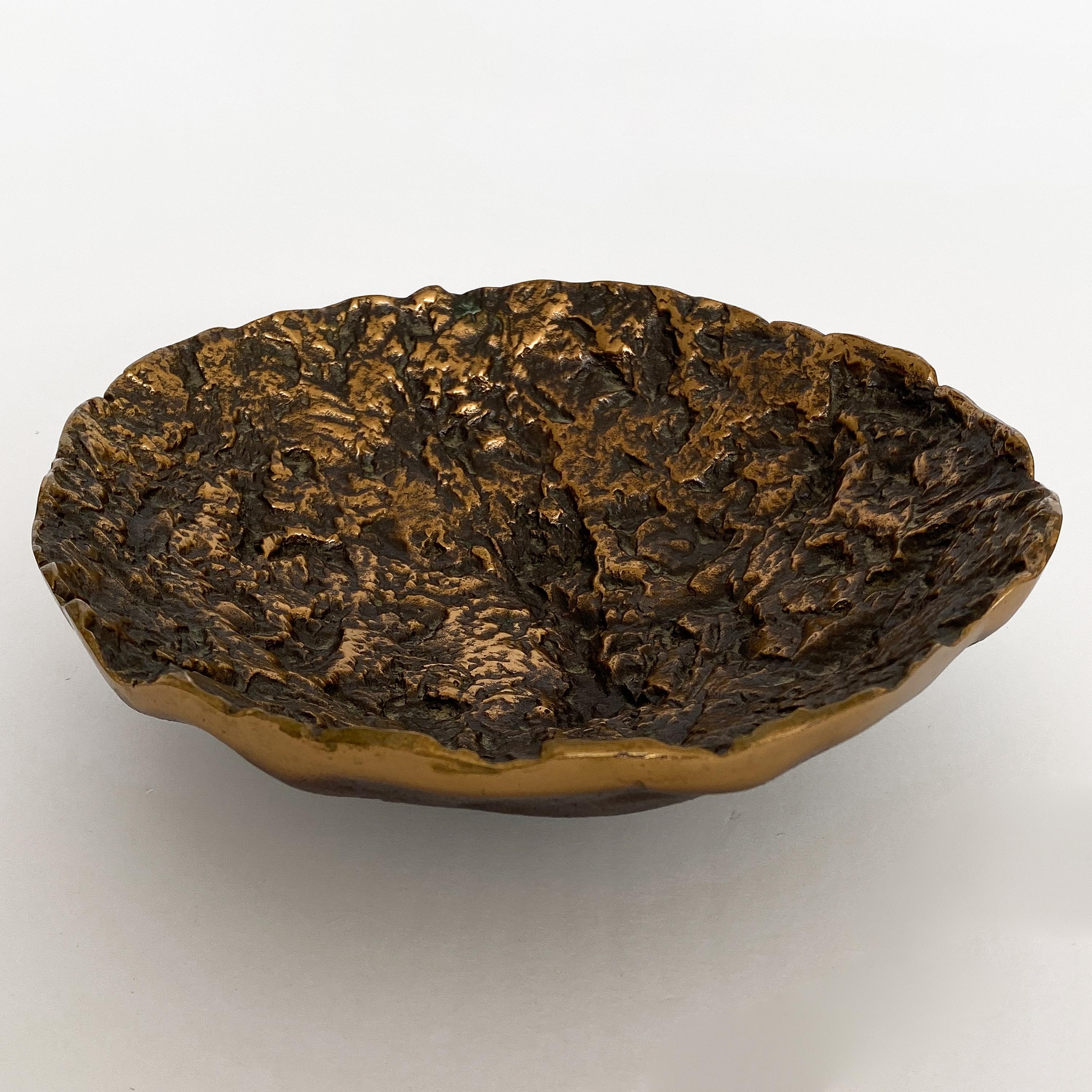Kaj Blomqvist Brutalistische Schale aus strukturierter Bronze 6